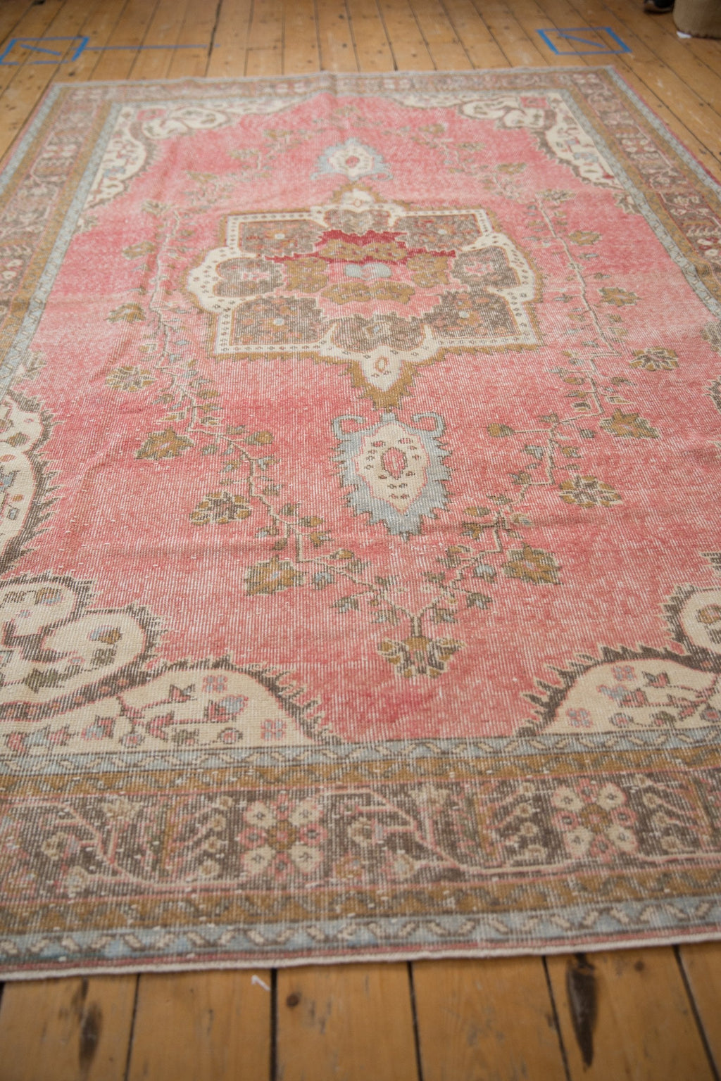 6.5x10 Vintage Distressed Sparta Carpet