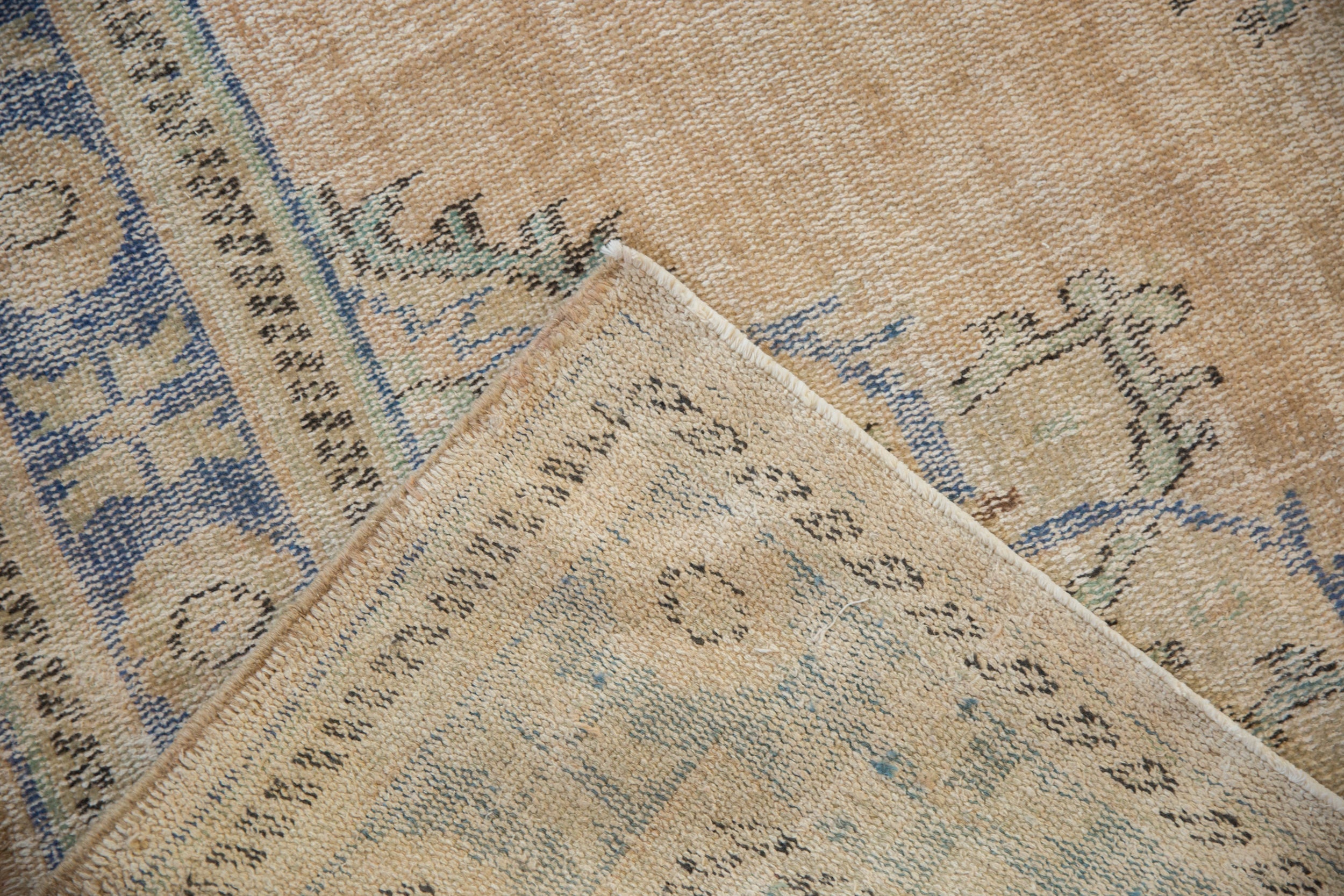 6x9.5 Vintage Distressed Oushak Carpet