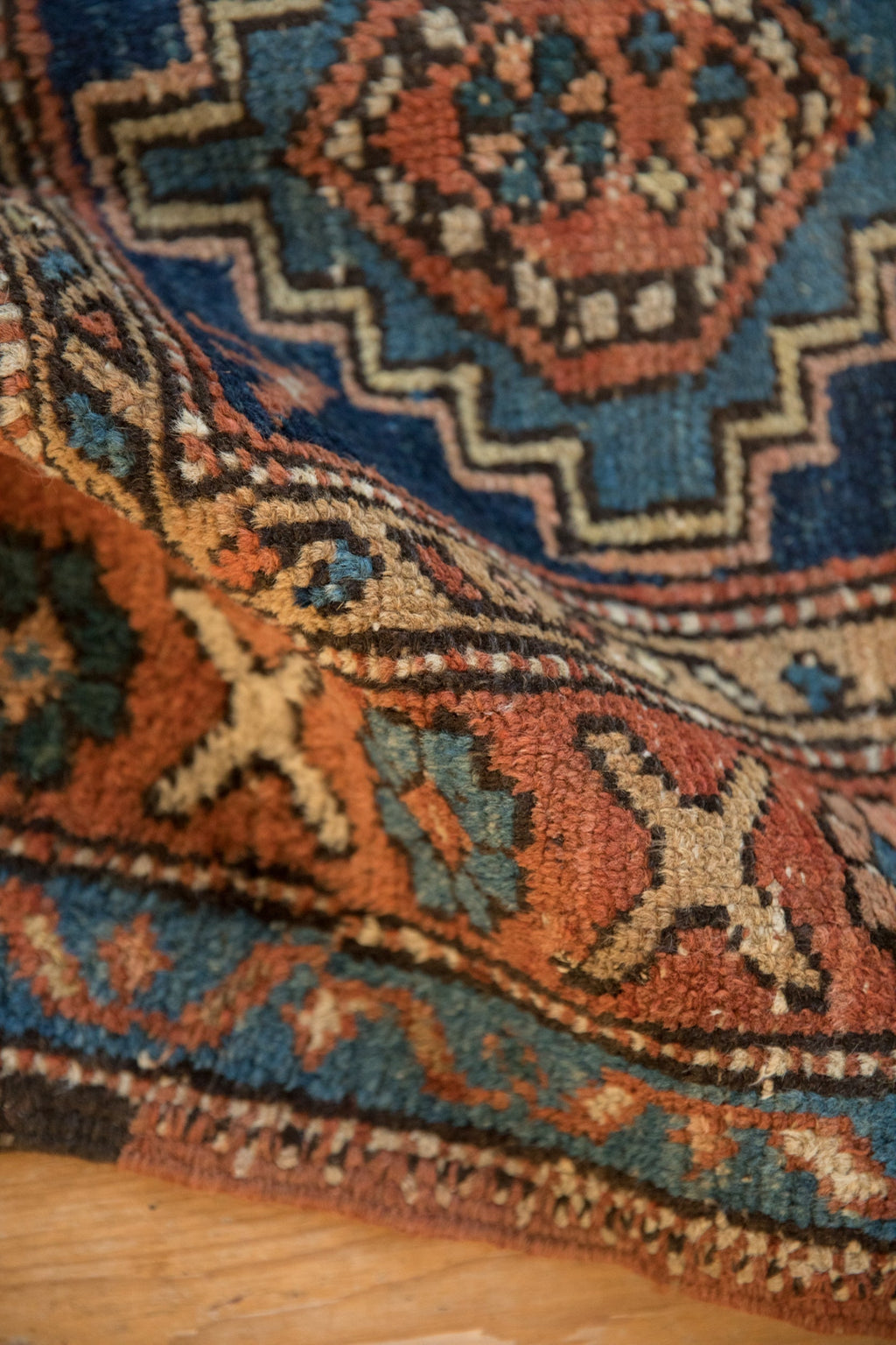 2.5x4.5 Antique Heriz Rug