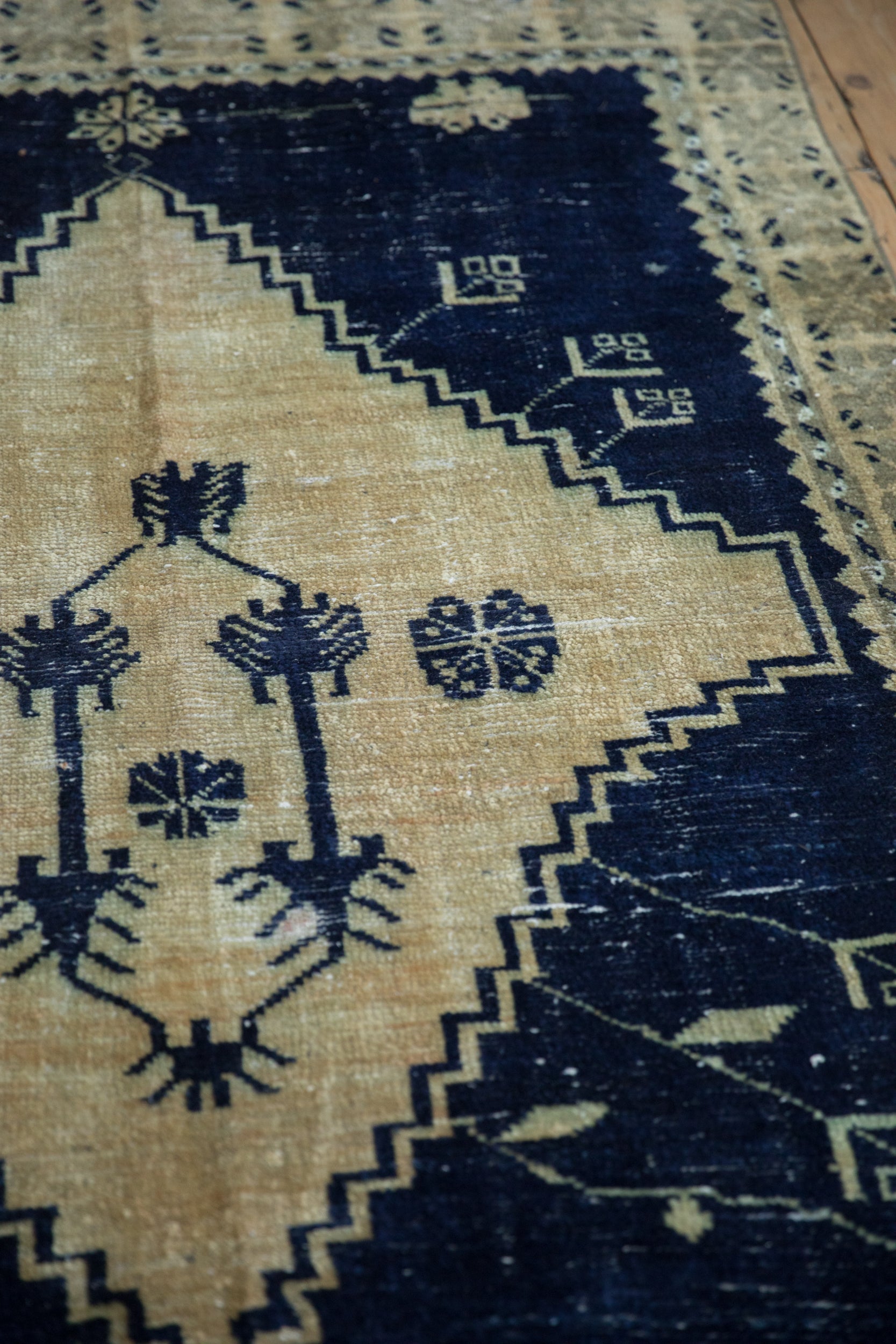 4.5x7.5 Vintage Distressed Oushak Rug