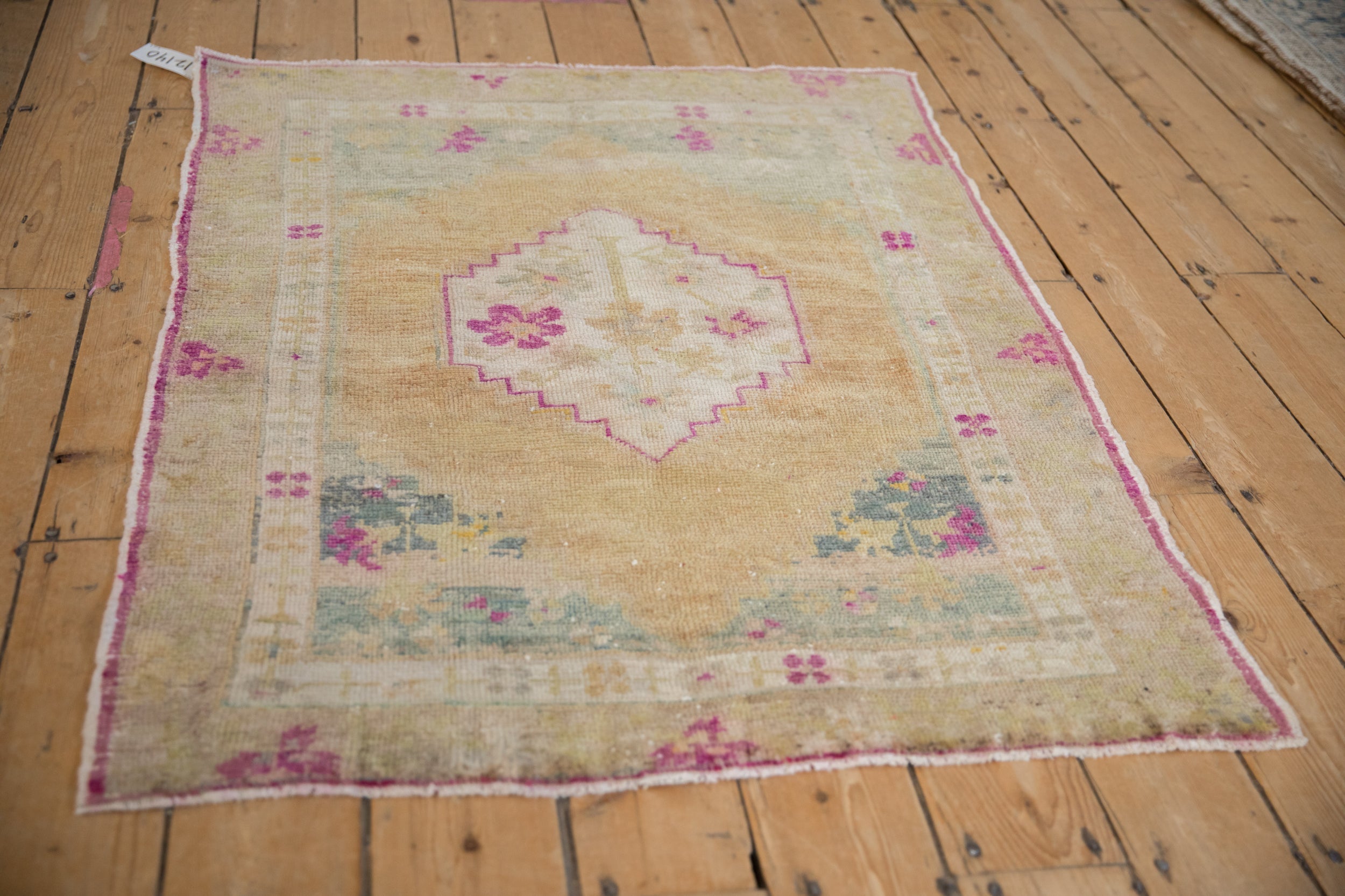3.5x4.5 Vintage Distressed Oushak Square Rug