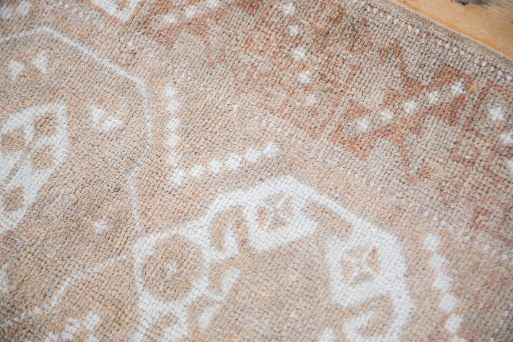 2.5x4 Vintage Distressed Melas Rug