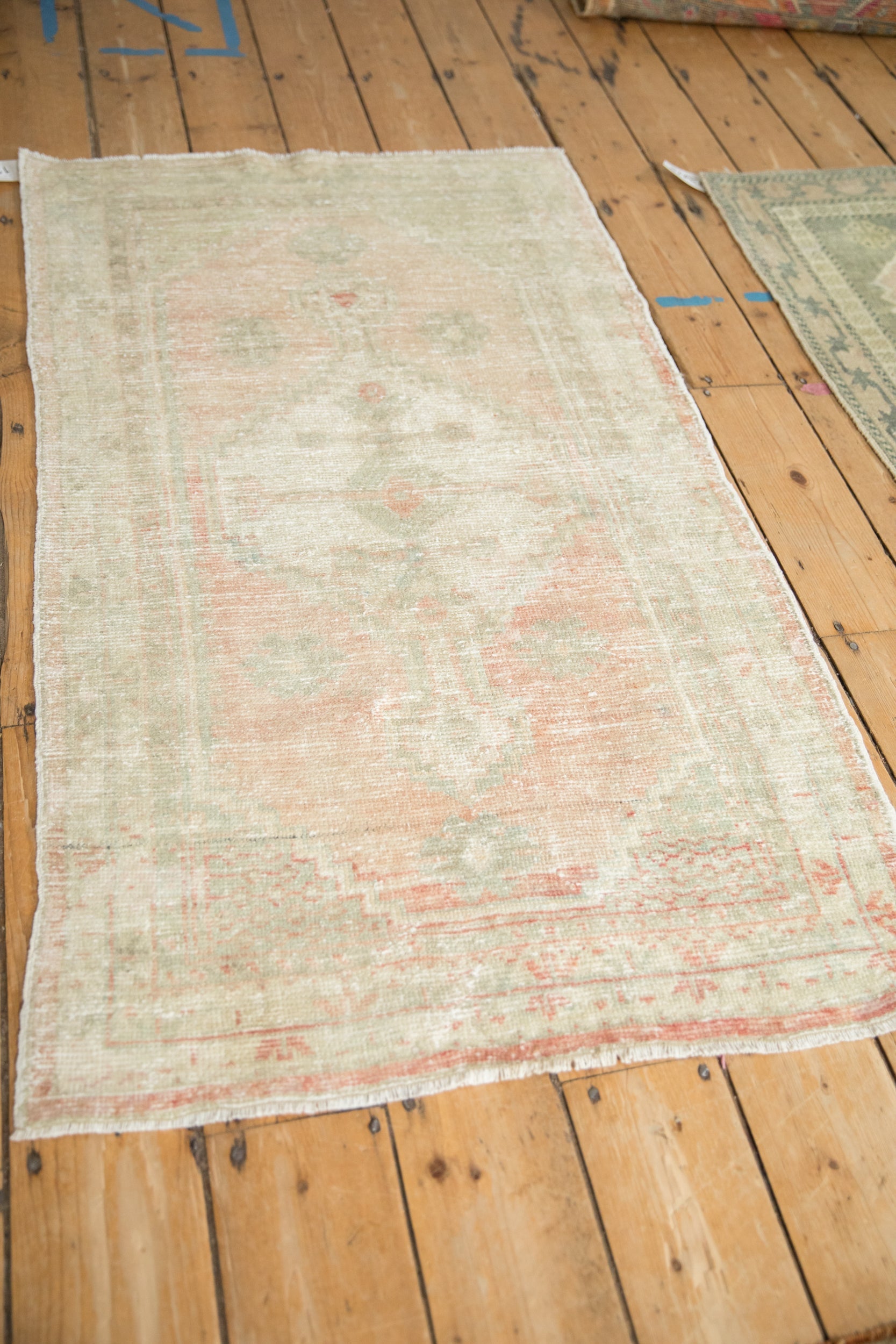 2.5x4.5 Vintage Distressed Oushak Rug