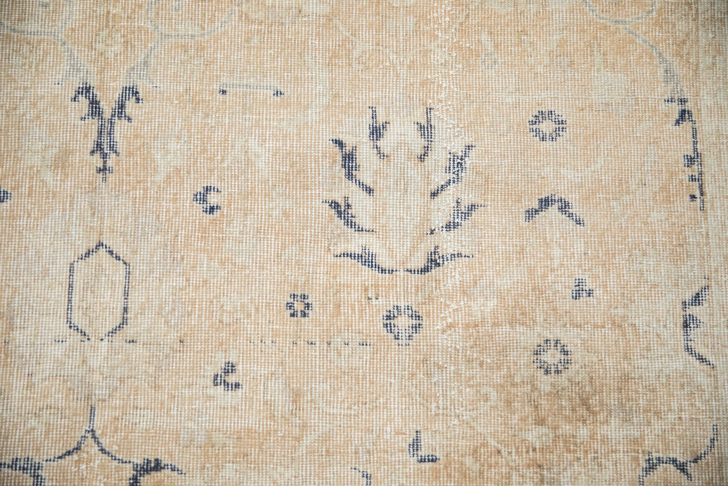 6.5x10 Vintage Distressed Sparta Carpet