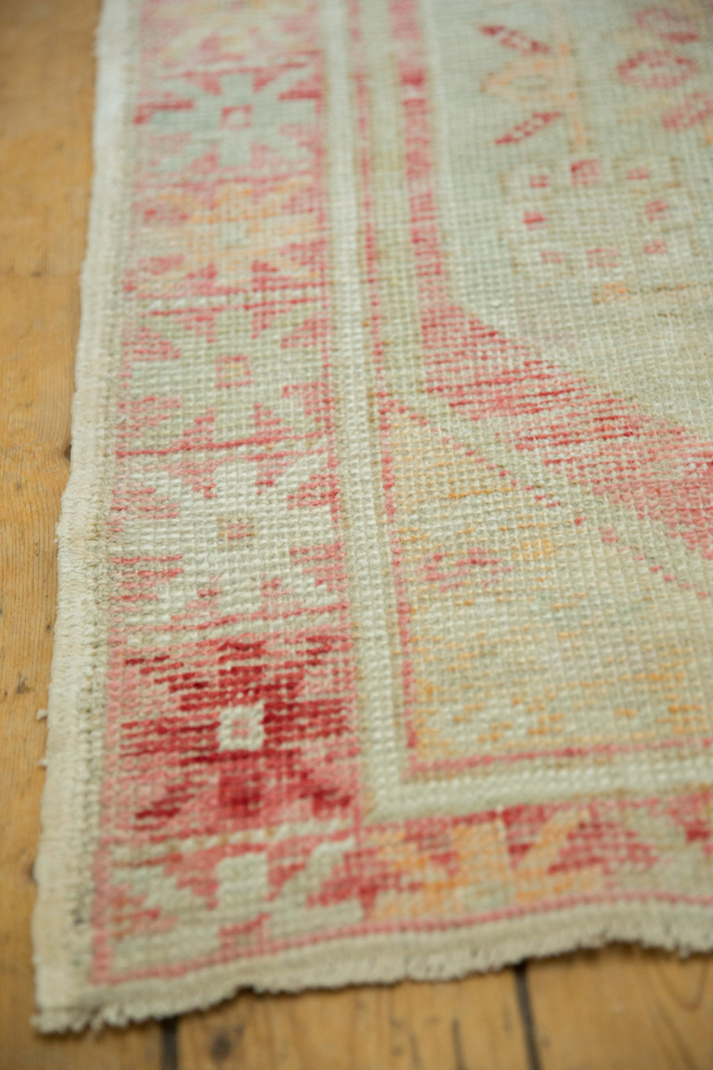 2.5x4 Vintage Distressed Oushak Rug