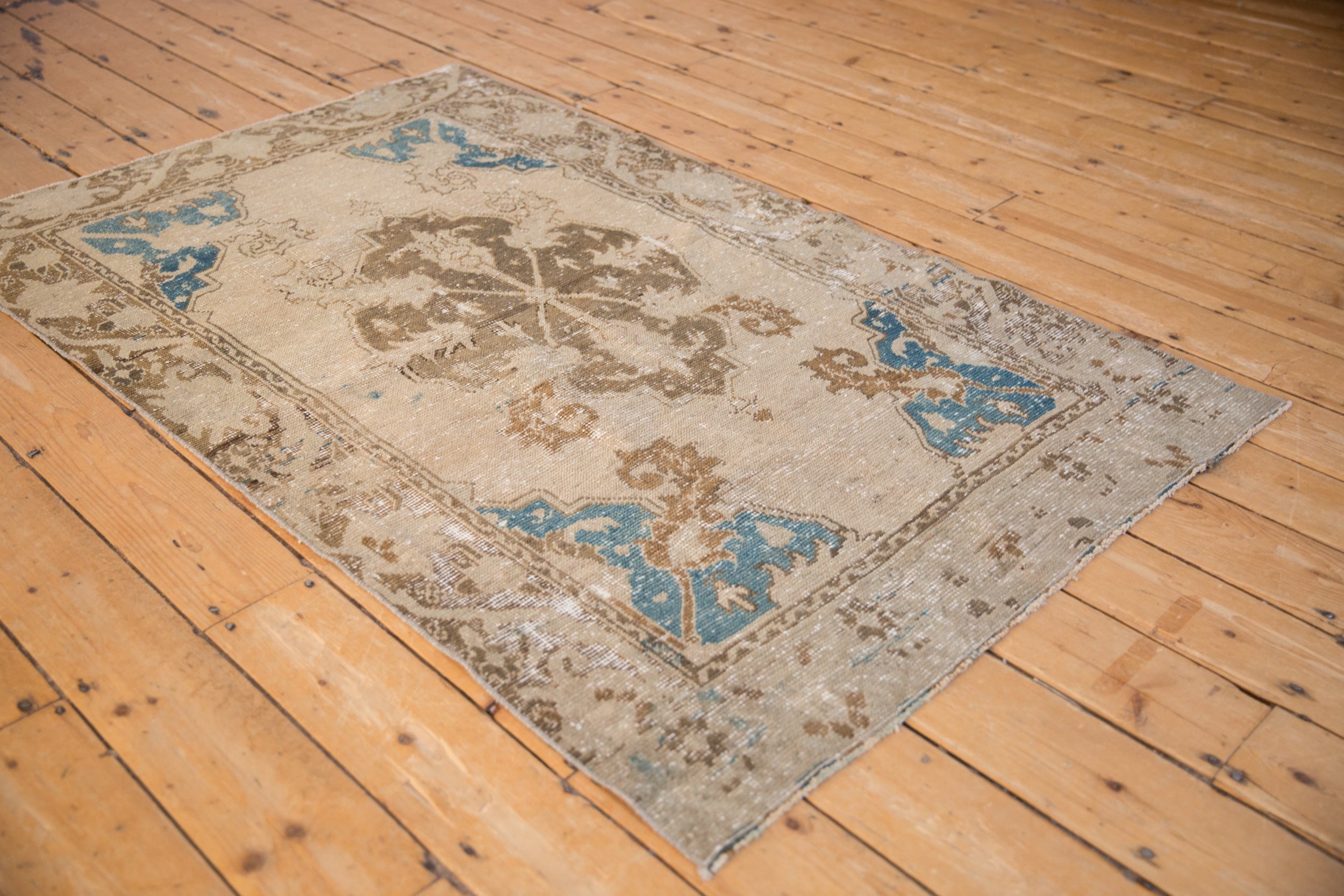 3.5x5.5 Vintage Distressed Oushak Rug