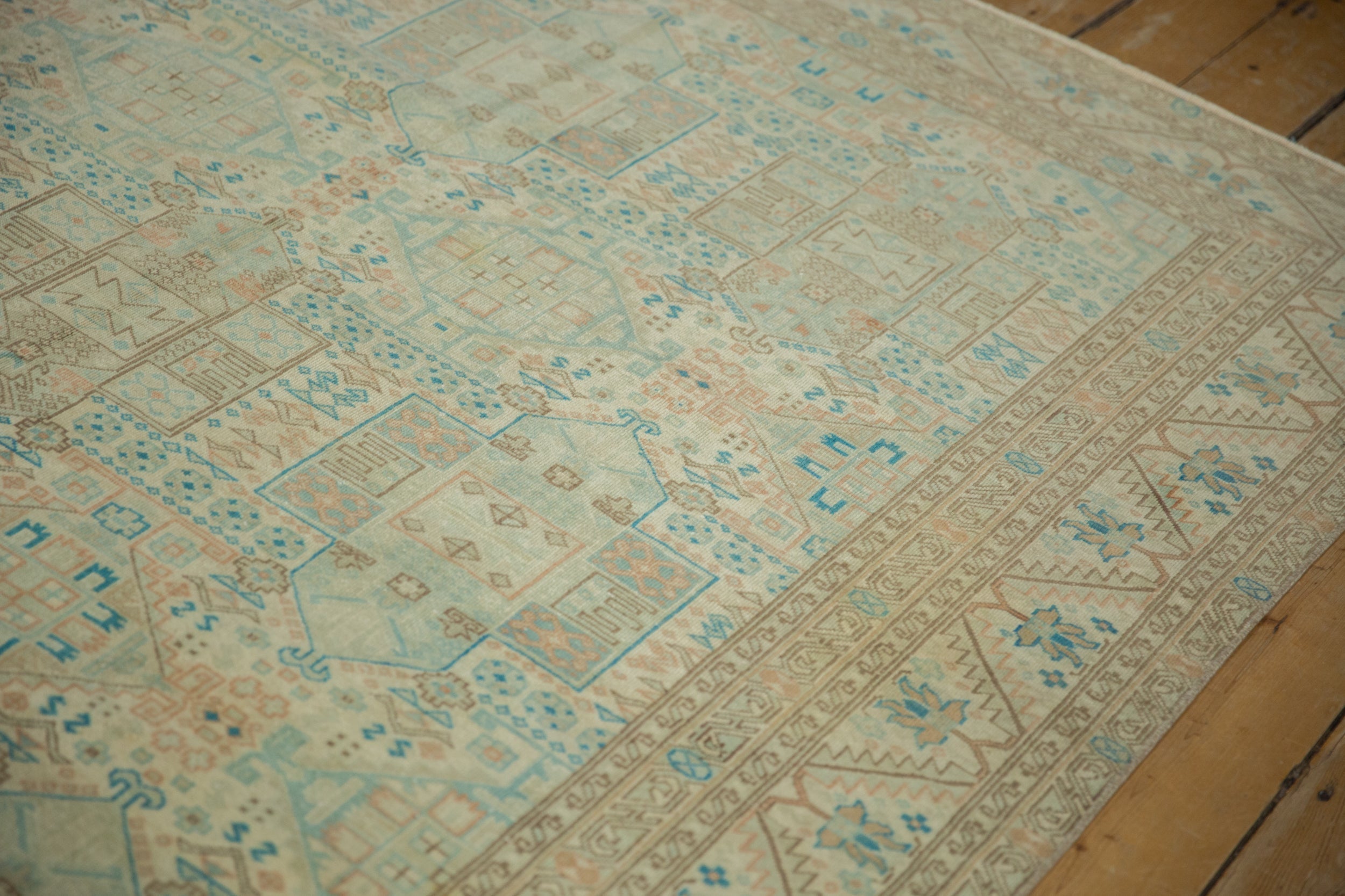 6.5x9.5 Vintage Distressed Sparta Carpet