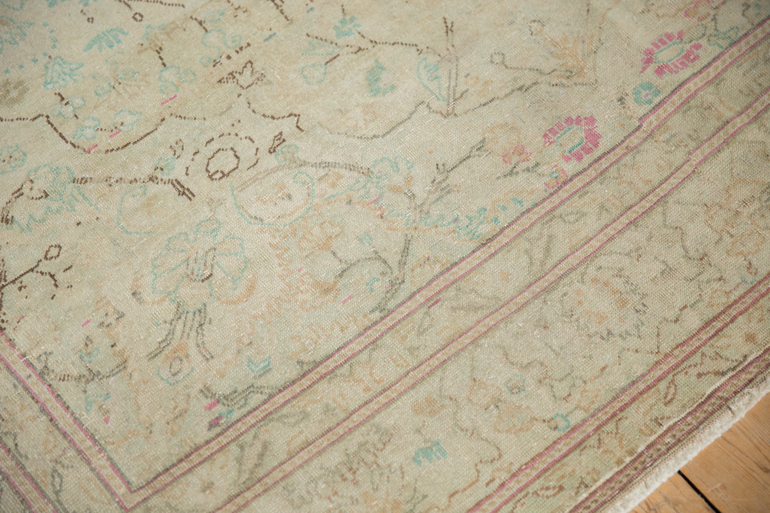 6.5x9.5 Vintage Distressed Kayseri Carpet