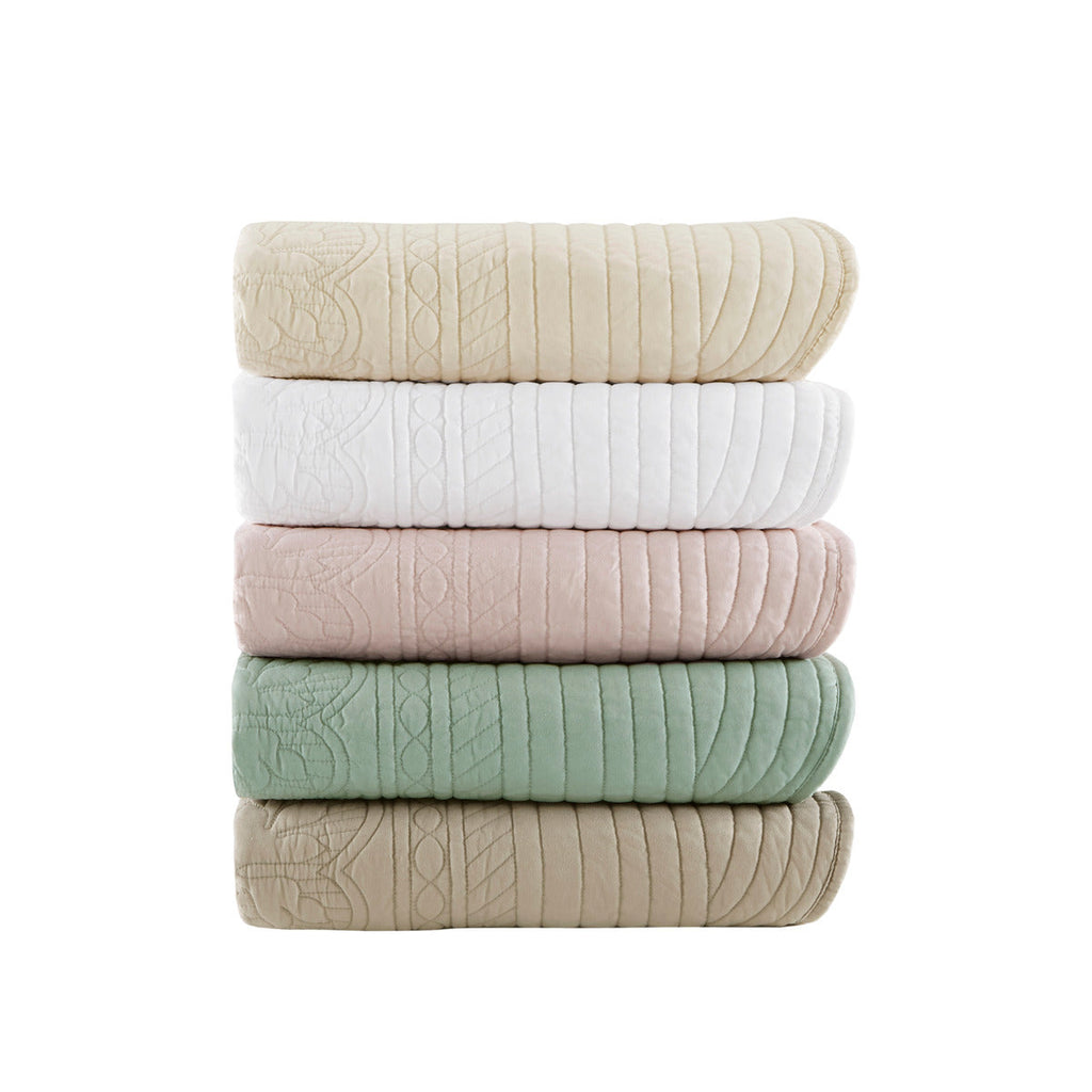 Oversized Quilted Throw with Scalloped Edges Cream 60x72'