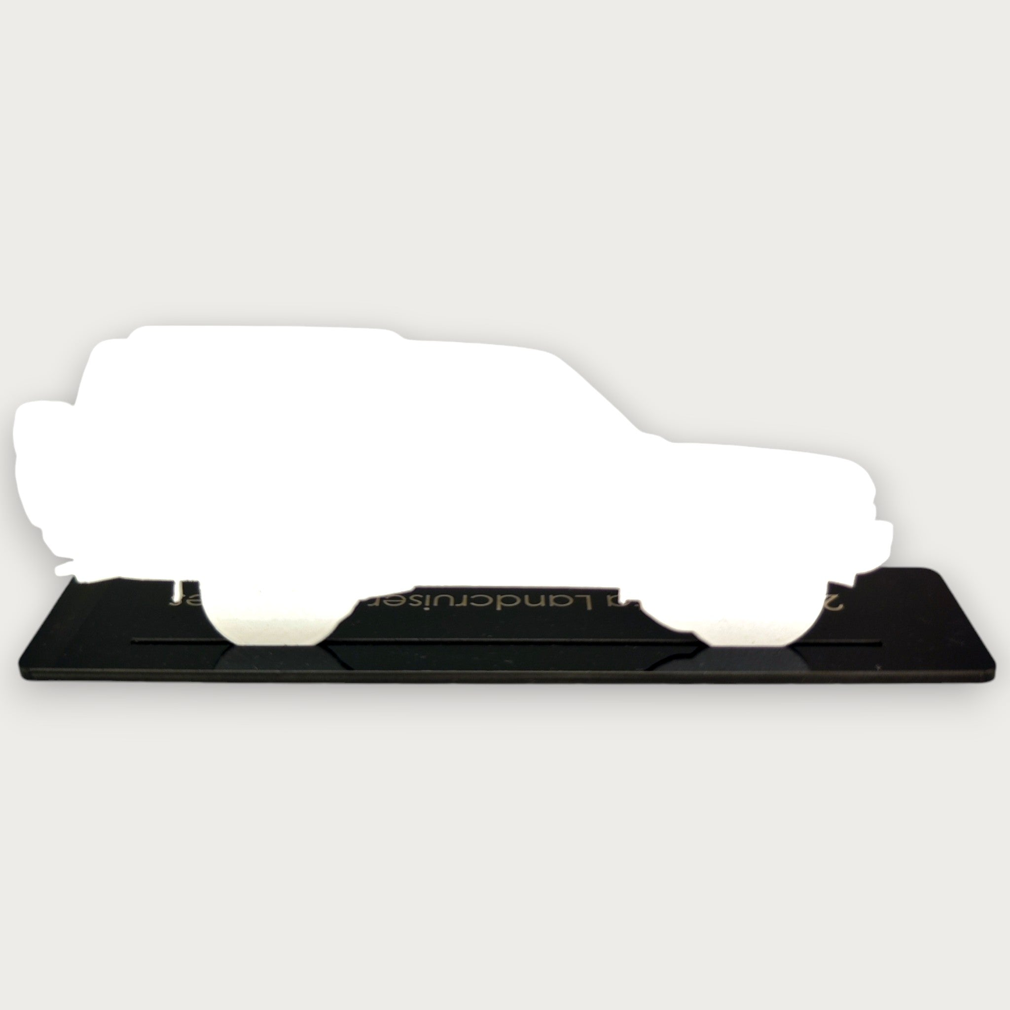 2007 Toyota Landcruiser 100 Series (1) Metal Car Wall Art, Color 2D Diecast Car Decor, Silhouette Metal Wall Art, Gift For Car Lovers, Detailed Color Metal Car