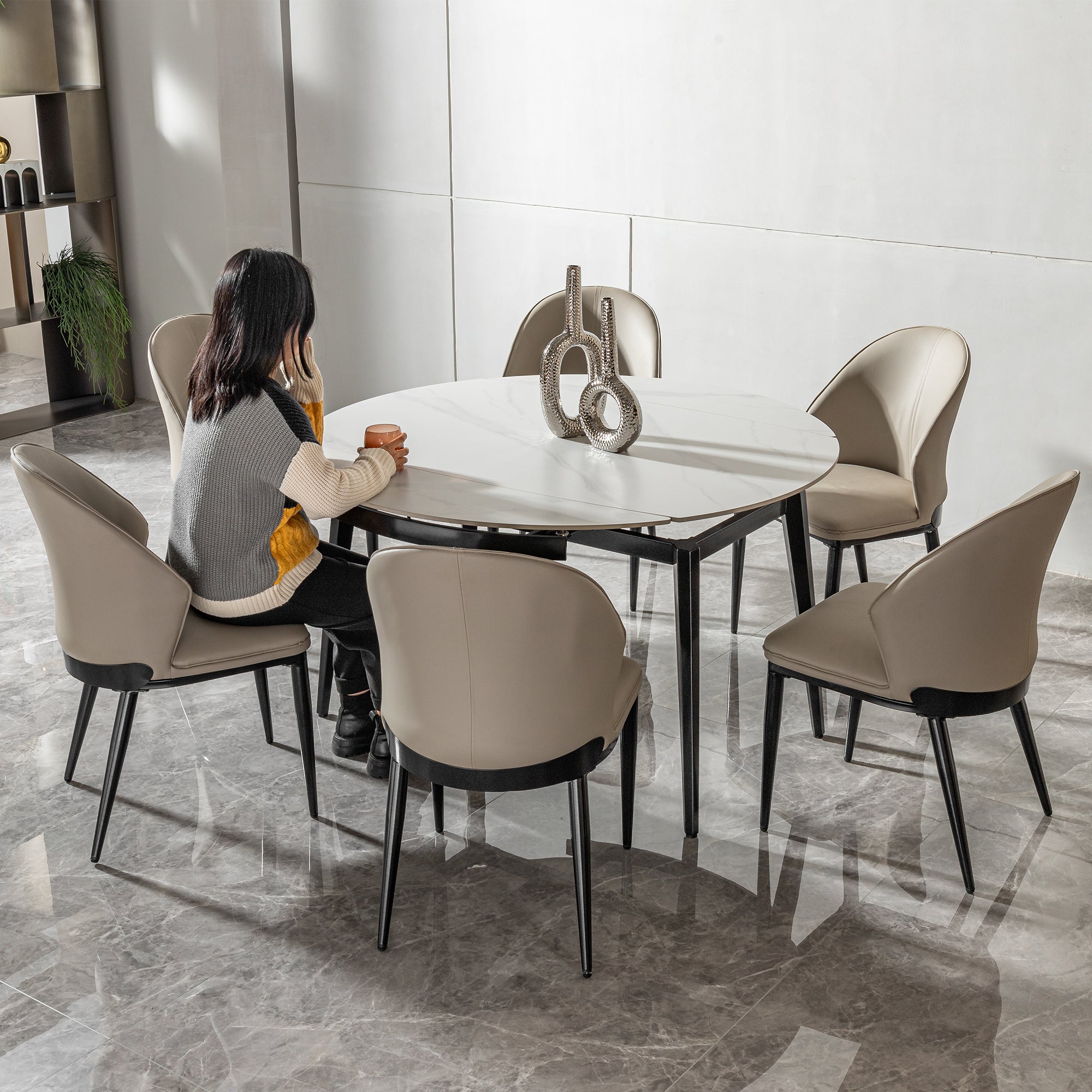 Modern Extendable Round Dining Table with Sintered Stone Top, White & Black, 33.5'' to 51.2''