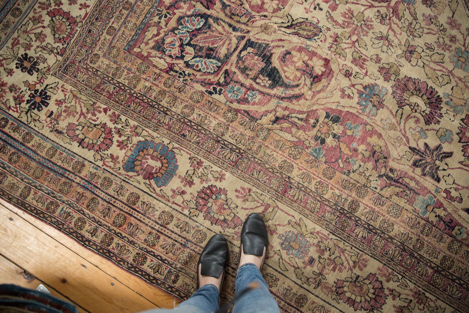 11.5x19.5 Antique Kermanshah Carpet