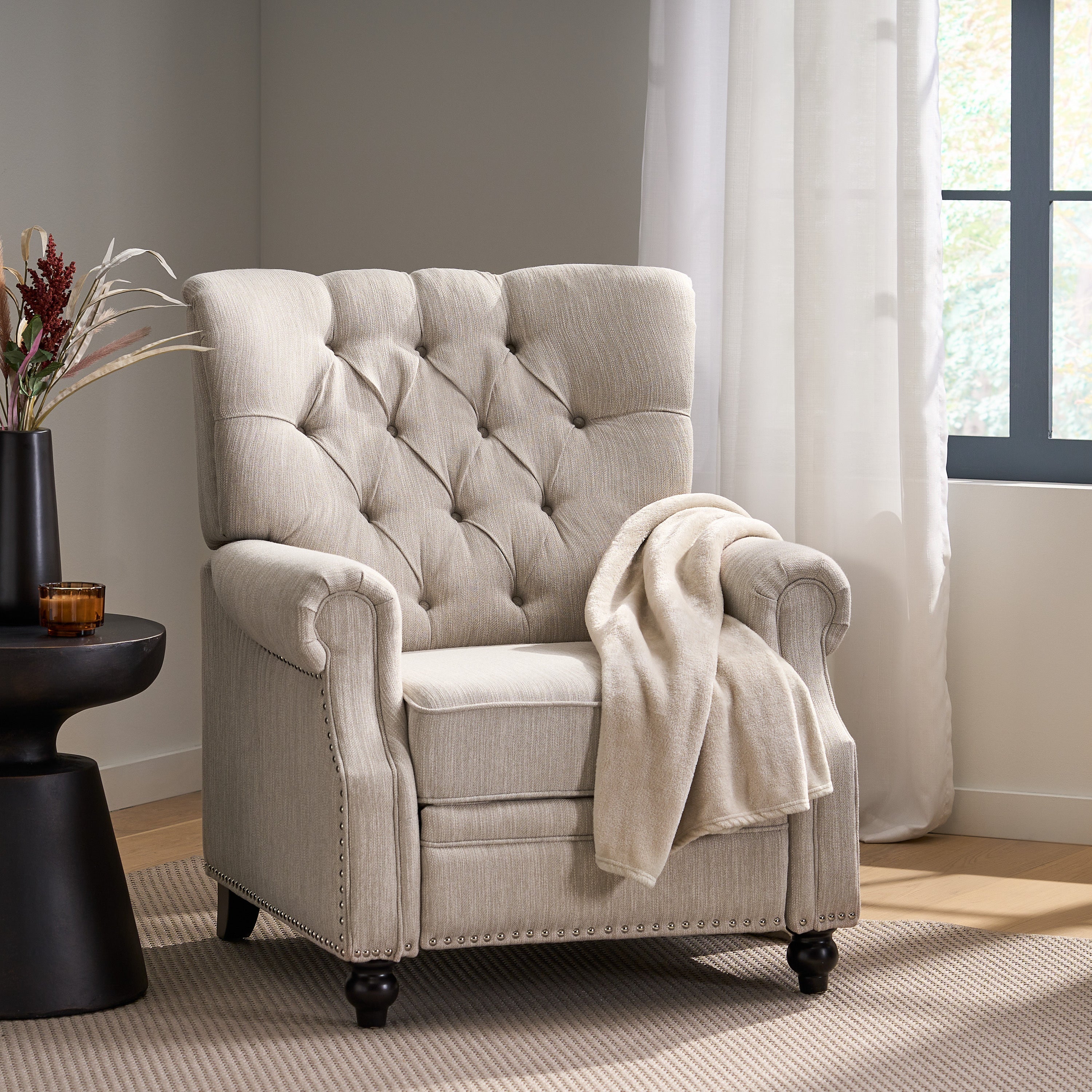 RECLINER CHAIR