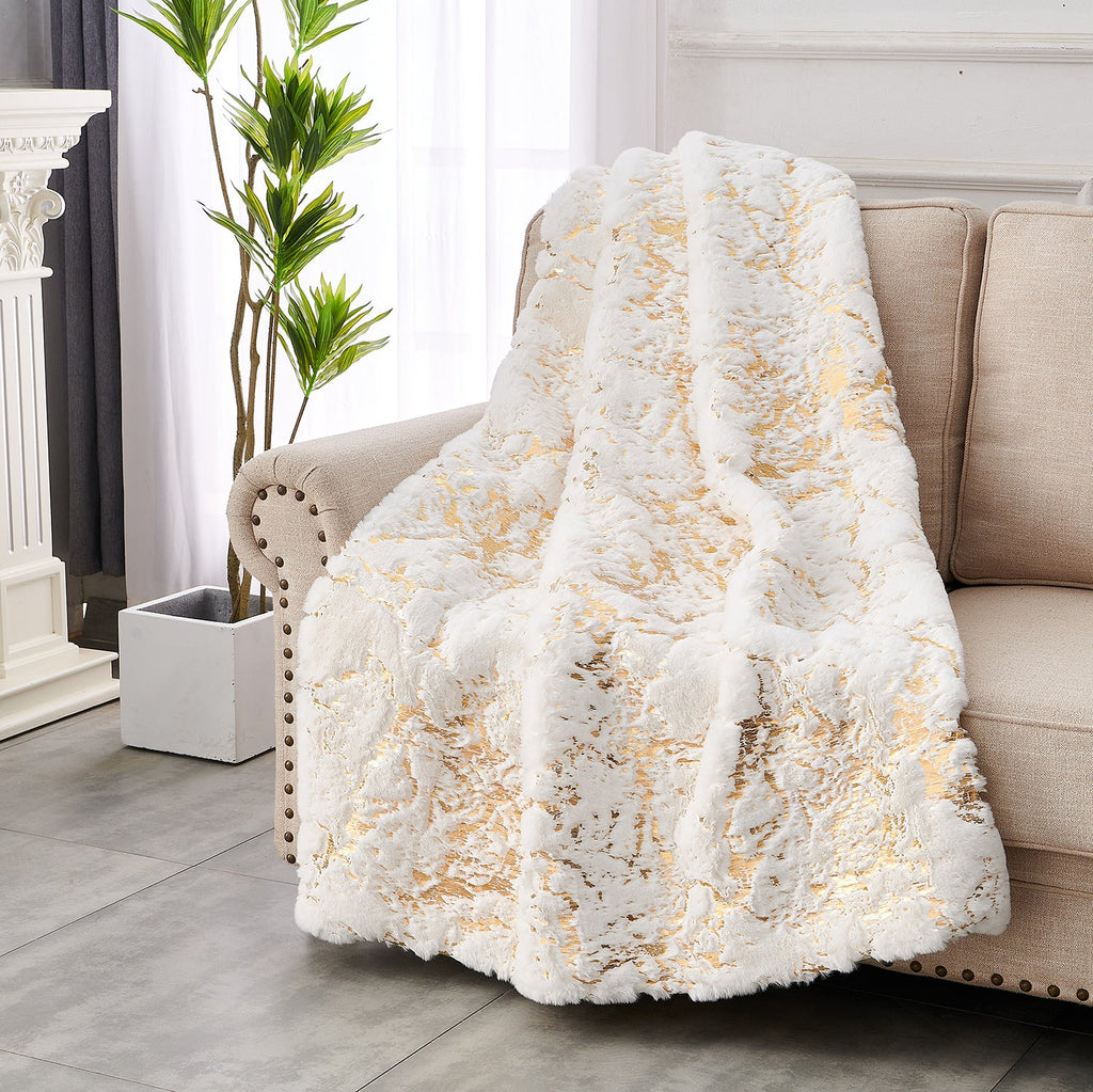 Luxury Chinchilla Faux Fur Gilded White Throw Blanket (60' x 80')
