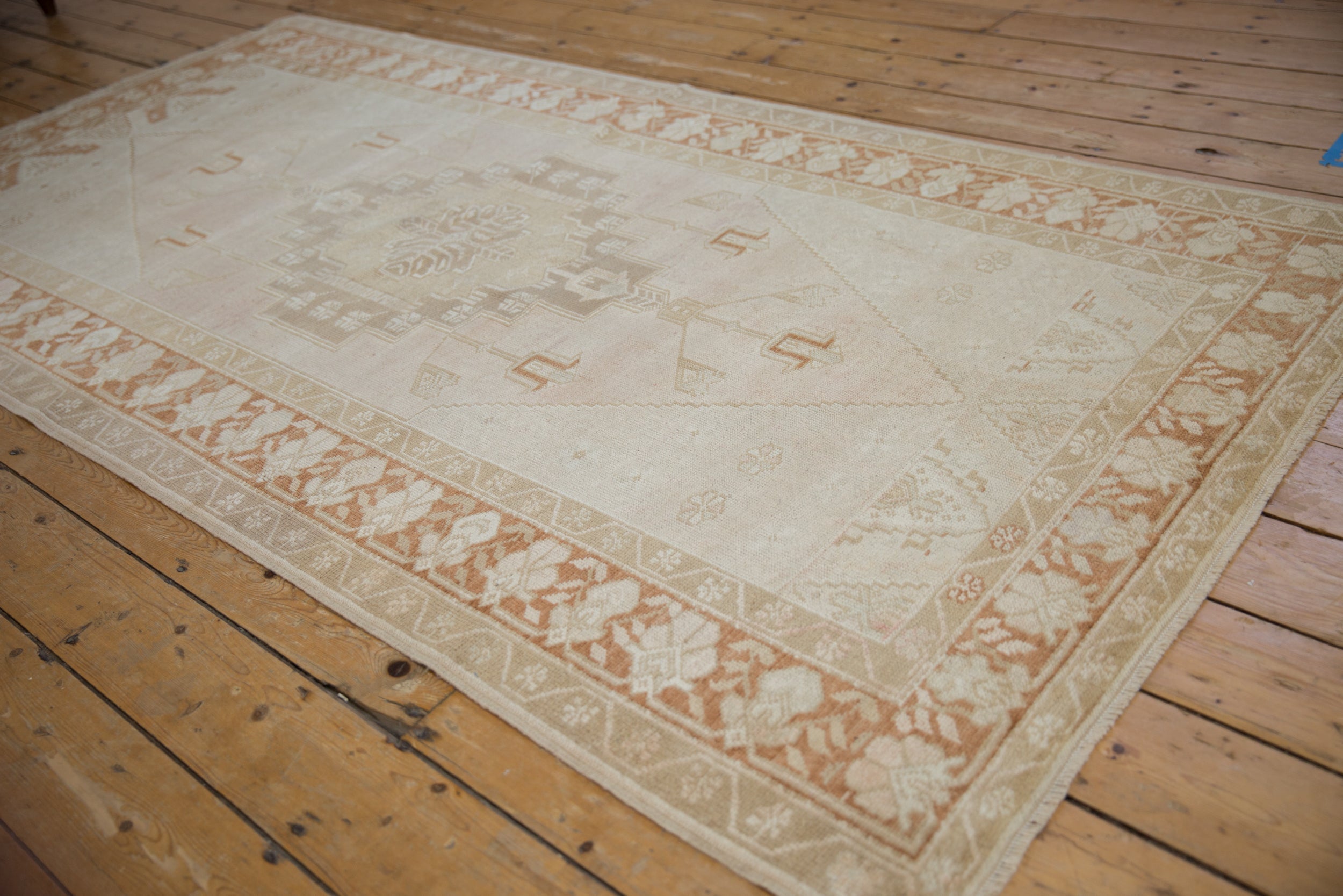 4.5x8.5 Vintage Distressed Oushak Rug