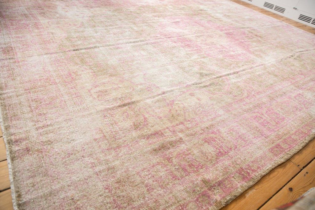 9.5x12.5 Vintage Distressed Sivas Carpet