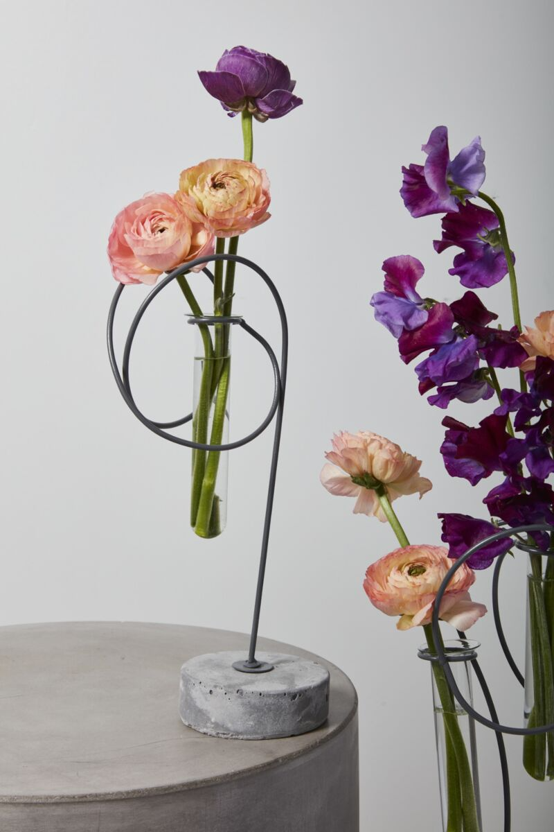 Zenith Loop Stand Vase