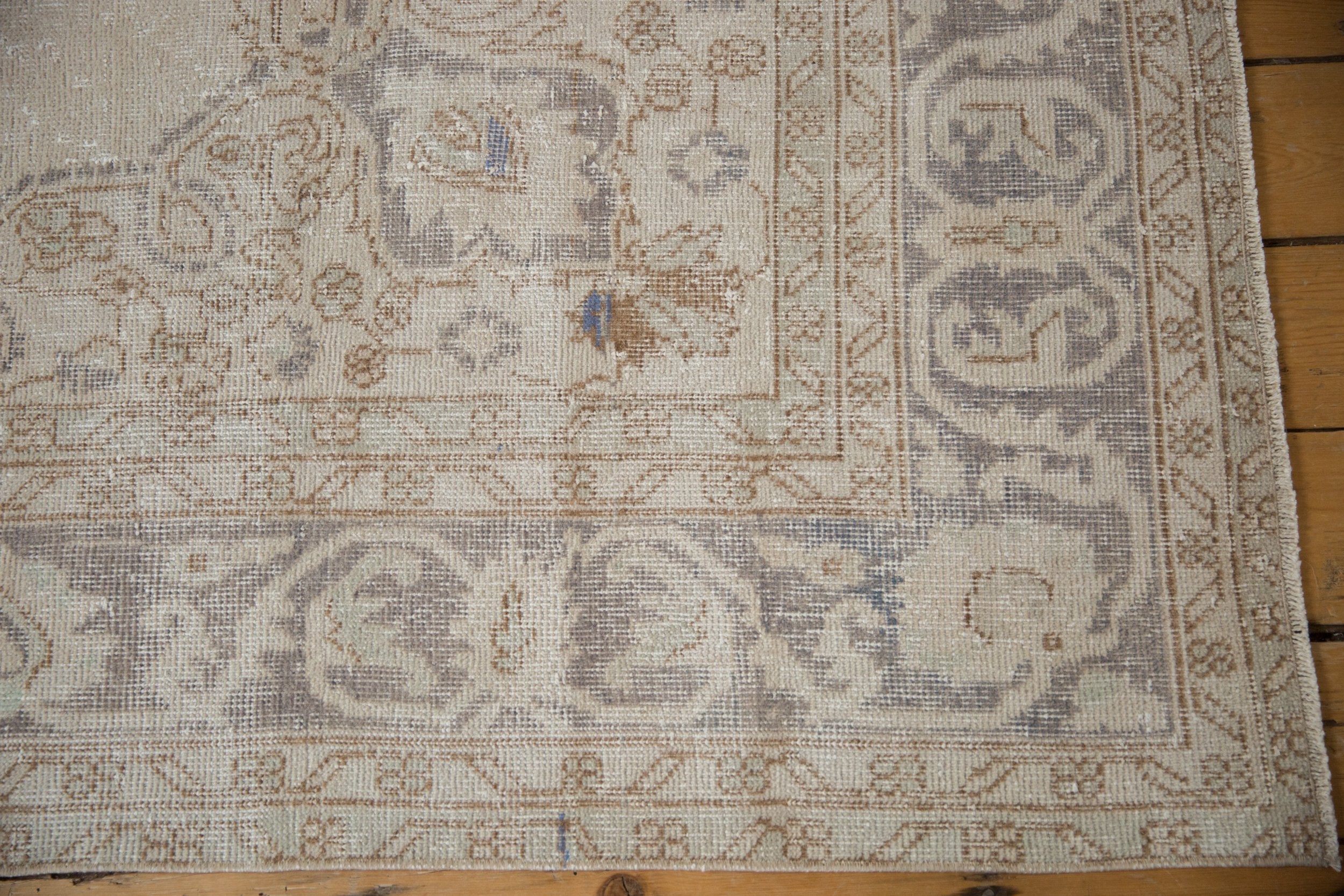 6.5x10 Vintage Distressed Sparta Carpet