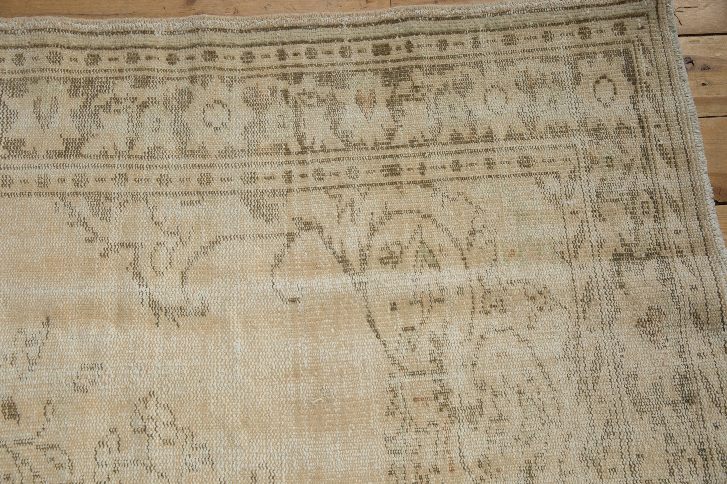 6.5x9.5 Vintage Distressed Oushak Carpet