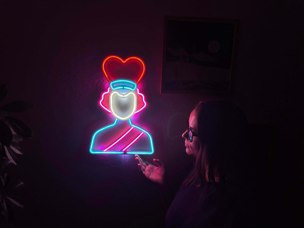 Queen Neon Metal Sign