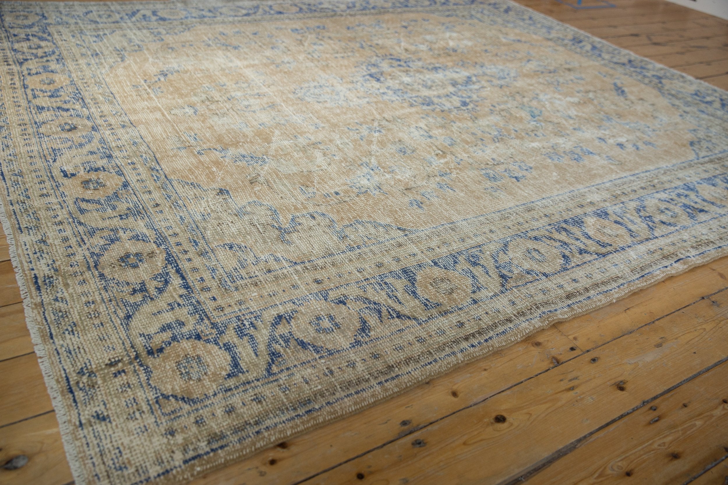 7.5x9 Vintage Distressed Oushak Carpet