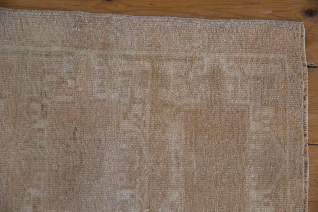 1.5x2.5 Vintage Distressed Oushak Rug Mat