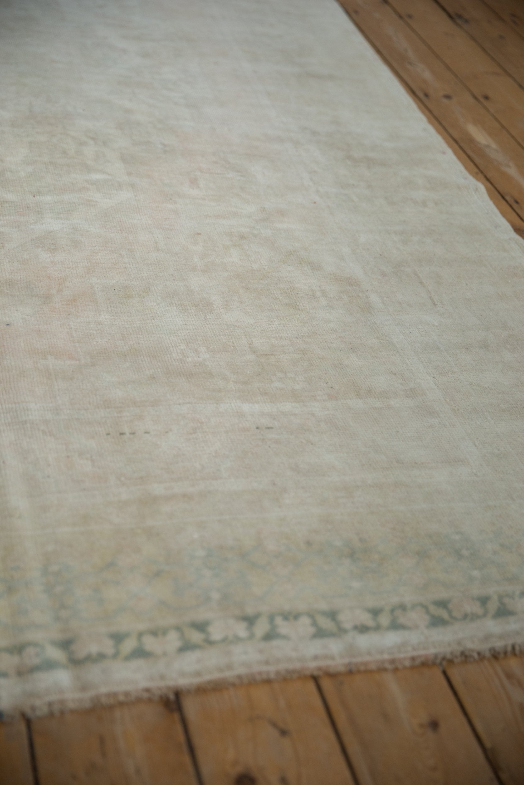 6x9.5 Vintage Distressed Oushak Carpet