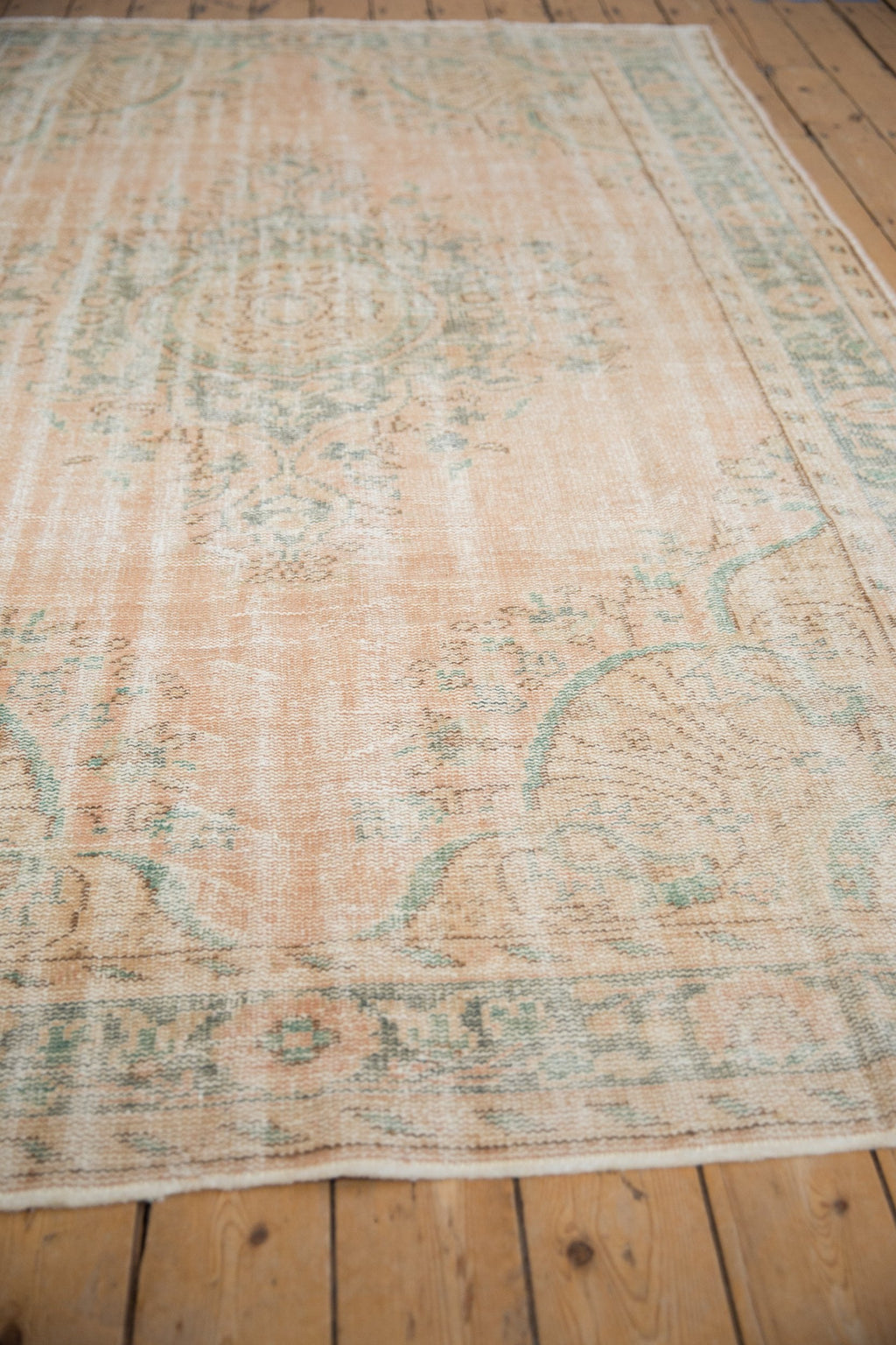 6x9.5 Vintage Distressed Oushak Carpet
