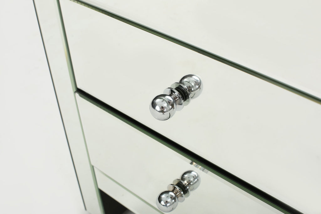 17.70'' Mirrored Nightstand, Silver Glass Nightstand With 3 Drawers, Small Bed Side Tables, Mirrored End Table, Bedside Accent Table Dresser Furniture For Bedroom, Living Room, Office