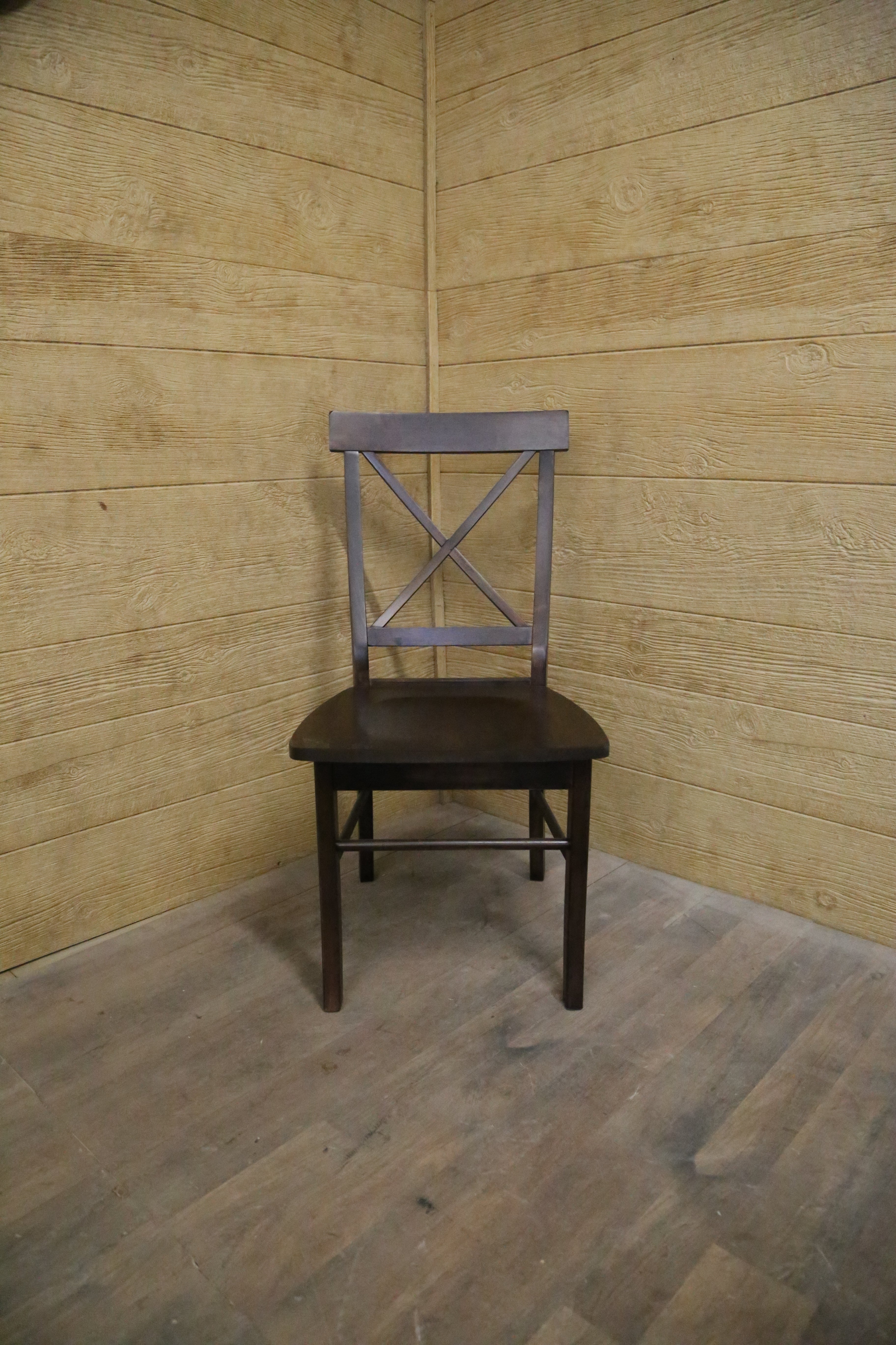 Single X Chair
