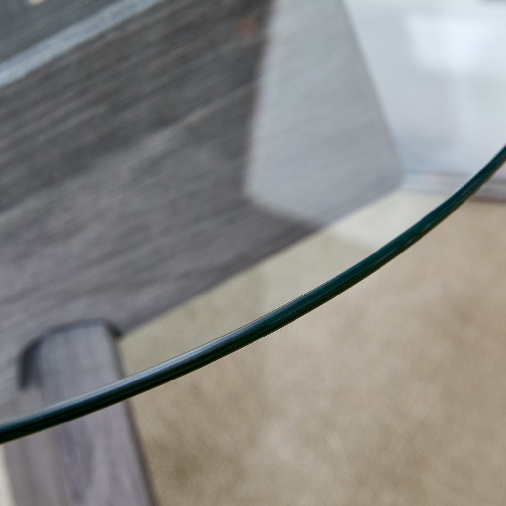 Round glass coffee table, 33.4" modern design unique coffee table. Tempered glass top with grey patterned MDF legs. Suitable for living and dining rooms