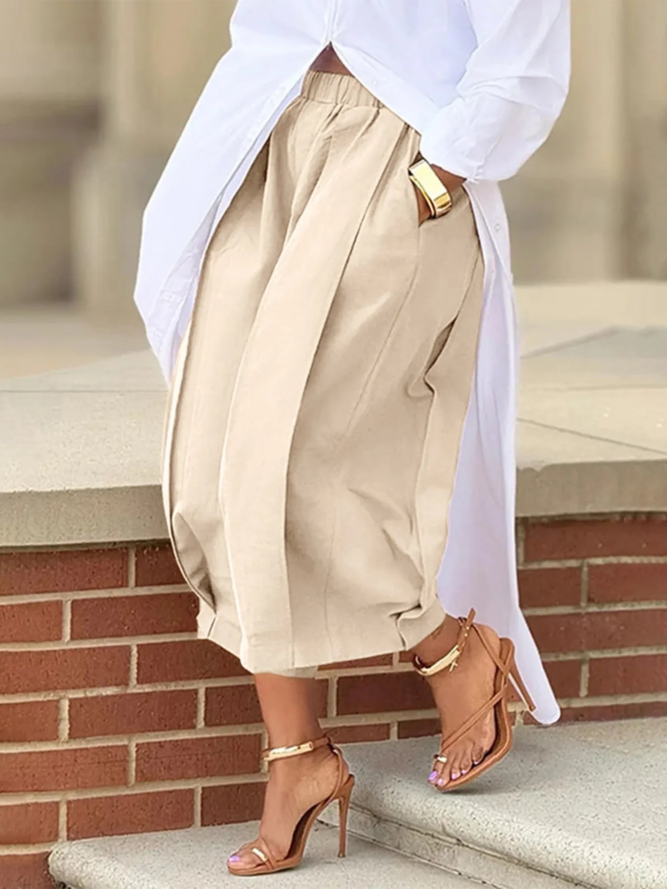 Plus Size Wide Leg Pleated Detail Cropped Pants