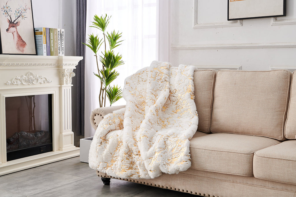 Luxury Chinchilla Faux Fur Gilded White Throw Blanket (60' x 80')