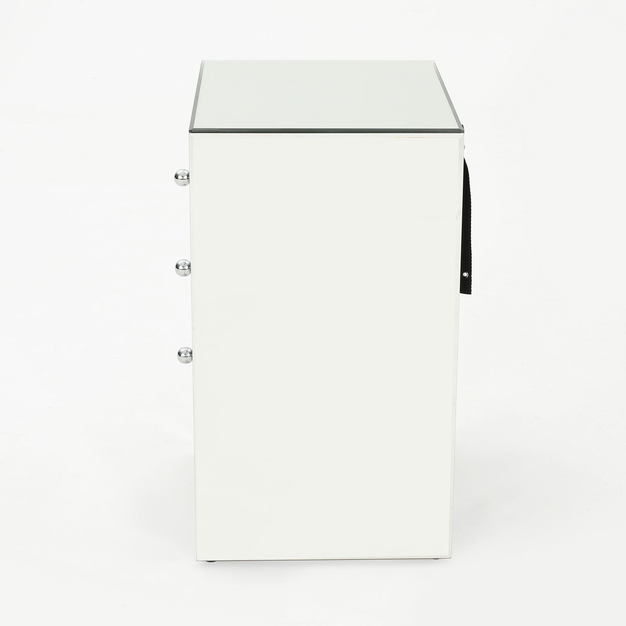 17.70'' Mirrored Nightstand, Silver Glass Nightstand With 3 Drawers, Small Bed Side Tables, Mirrored End Table, Bedside Accent Table Dresser Furniture For Bedroom, Living Room, Office