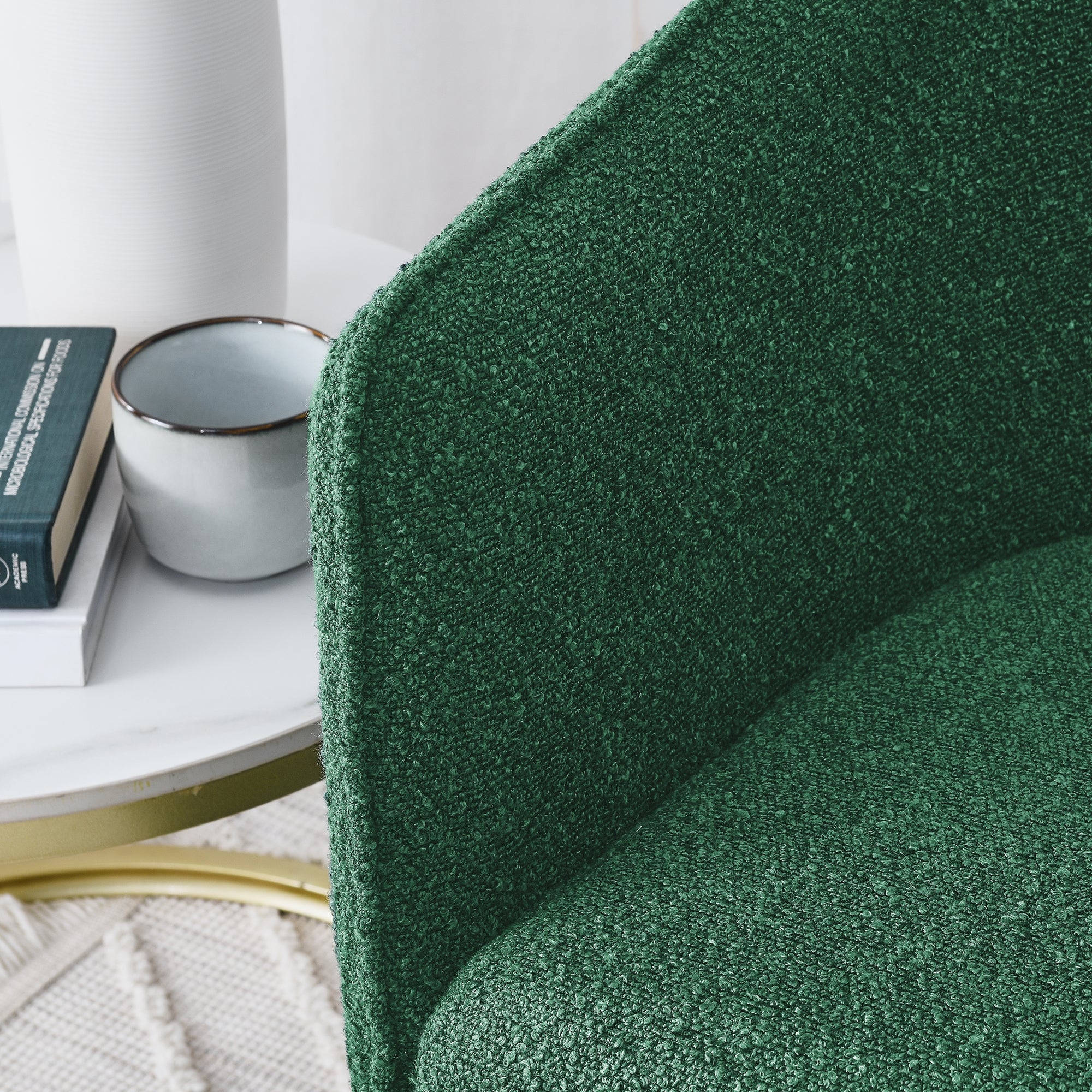Modern style simple and elegant chair, green leisure chair, suitable for dining/bedroom/living room/reception desk (assembly required)-Green
