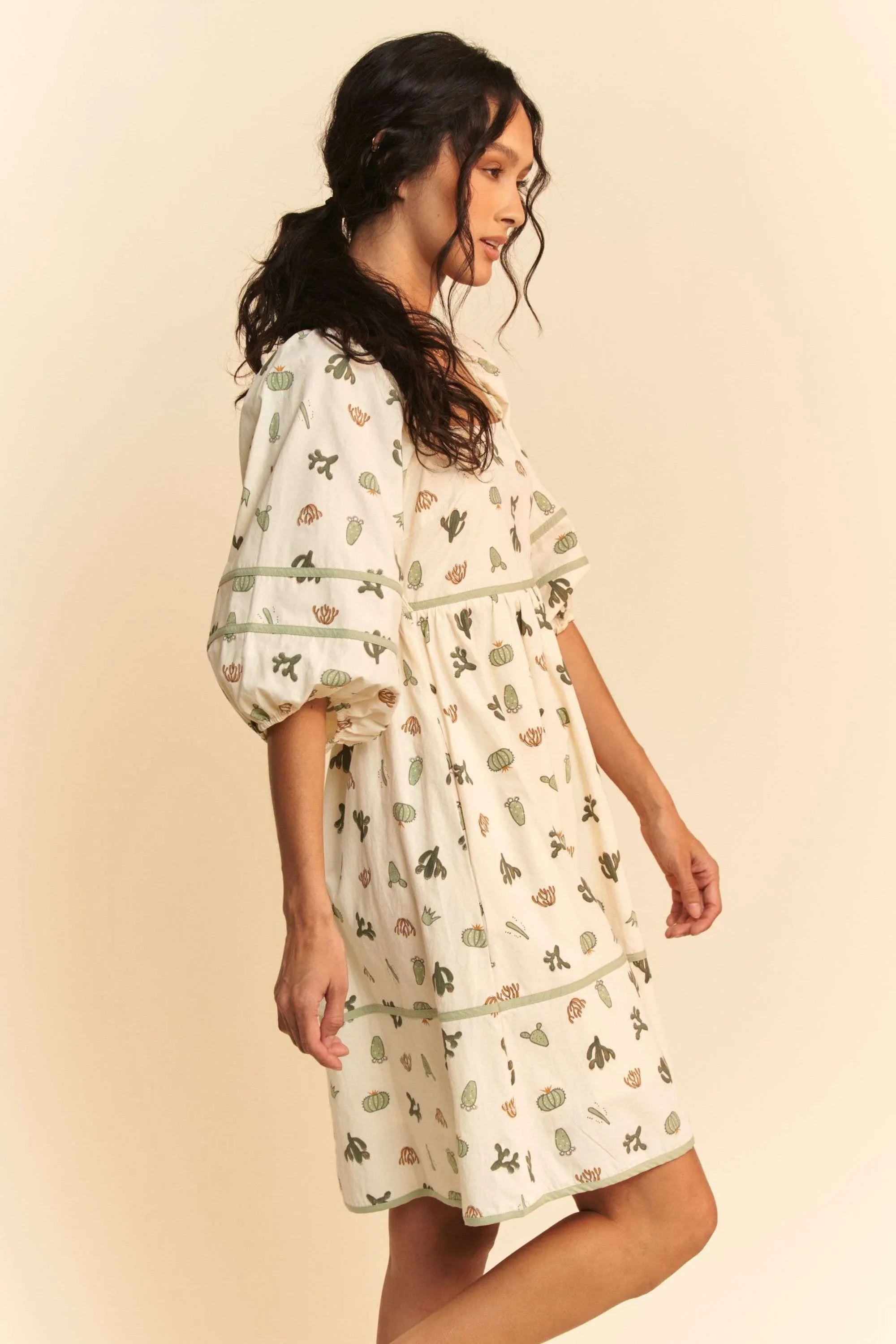 Davi & Dani Cactus Printed Poplin Contrast Piping Mini Dress