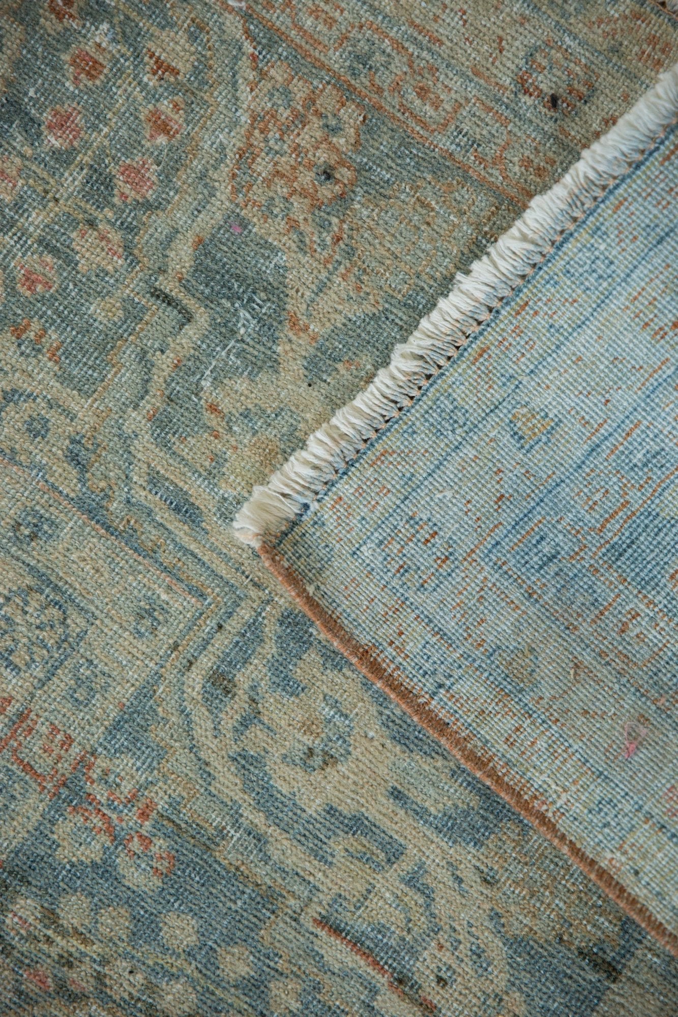 RESERVED 9.5x13.5 Vintage Distressed Mahal Carpet