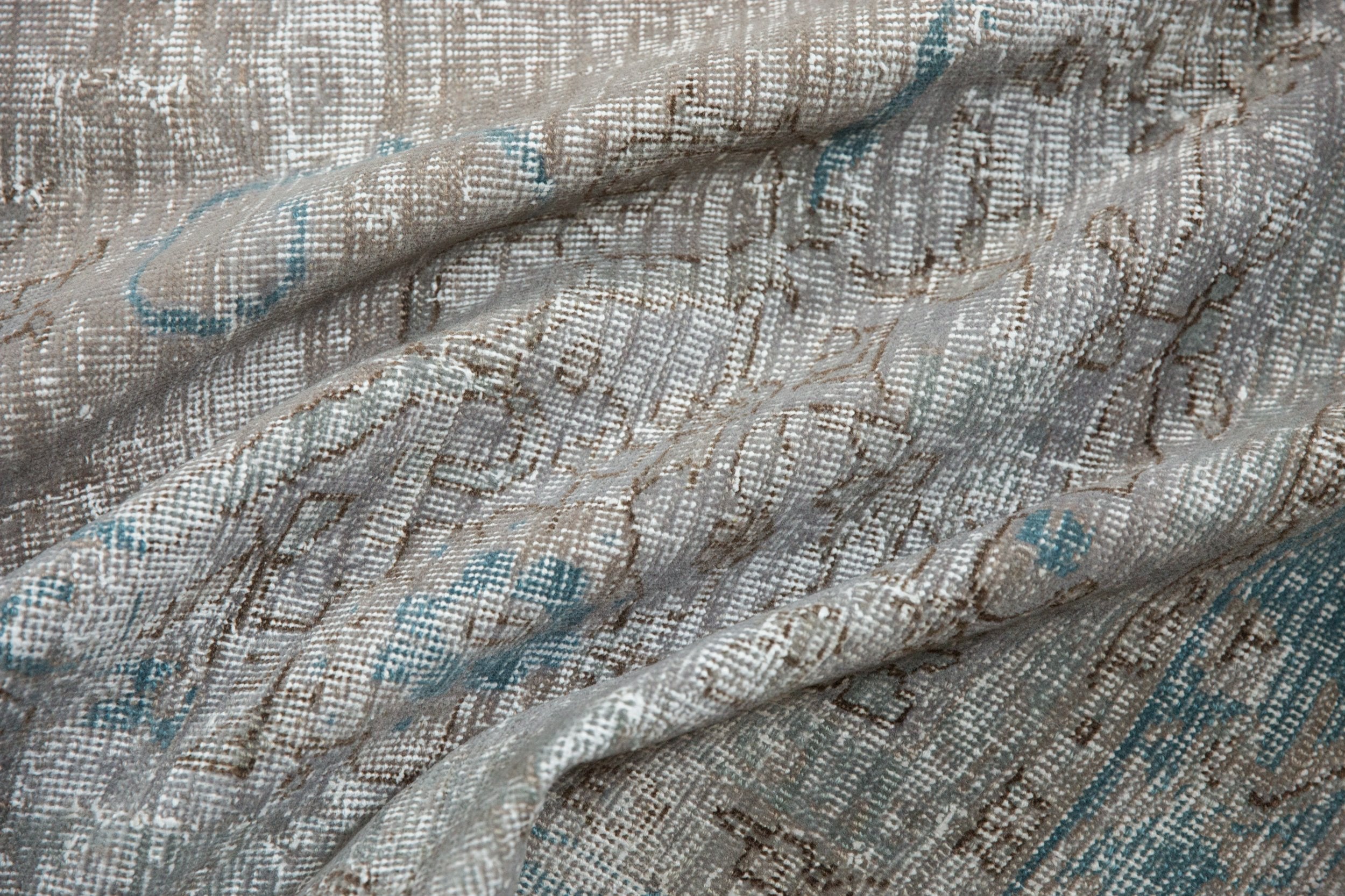 7.5x10.5 Vintage Distressed Oushak Carpet