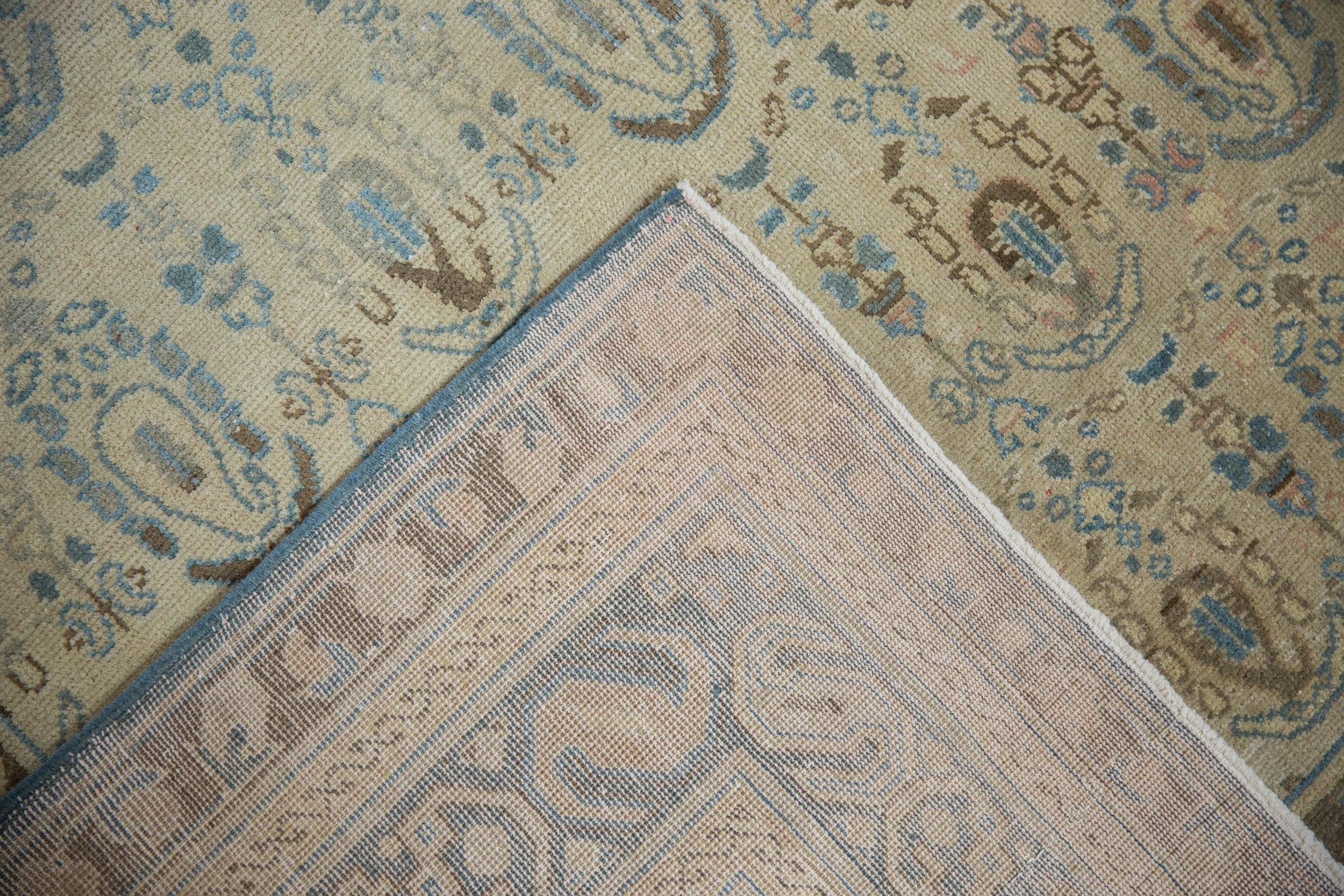 5x8.5 Vintage Distressed Sivas Carpet