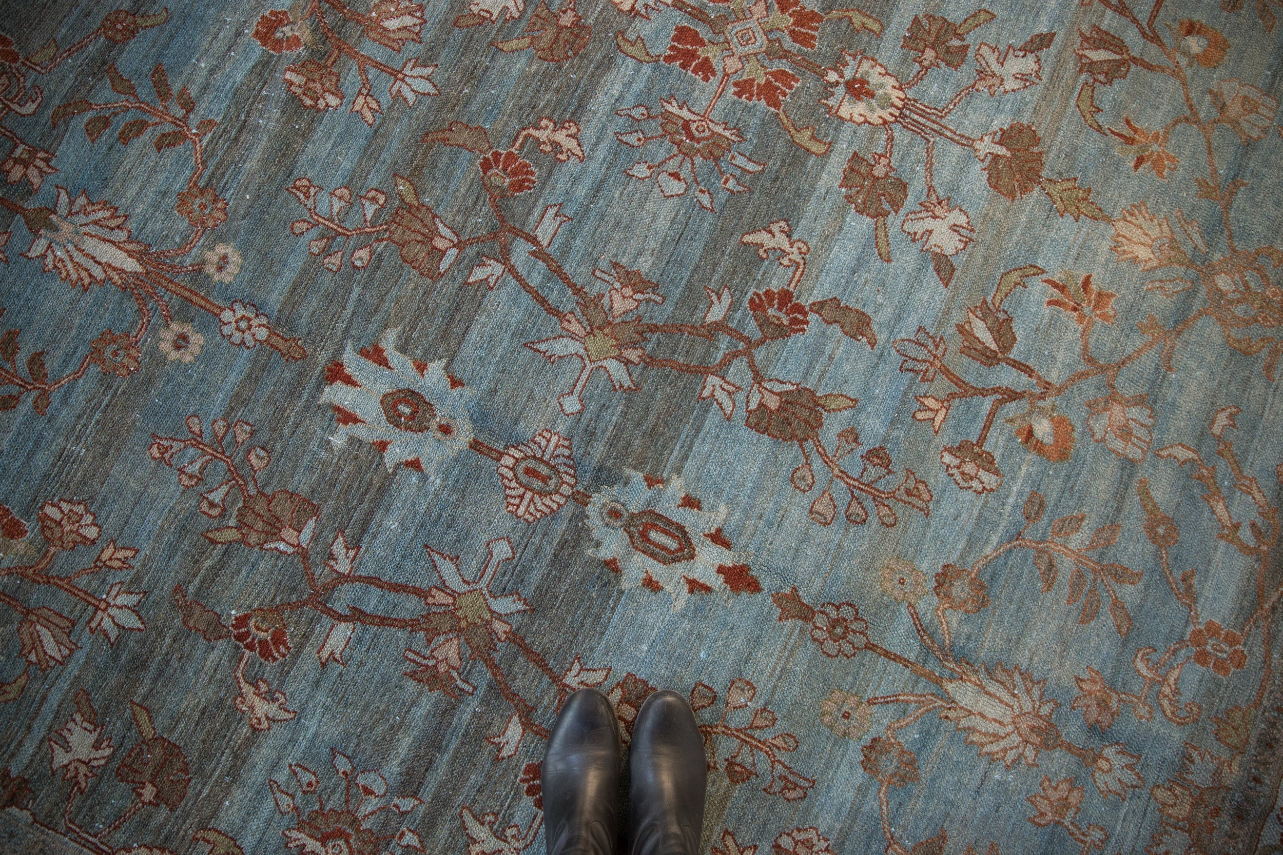12.5x20 Vintage Distressed Bibikabad Carpet