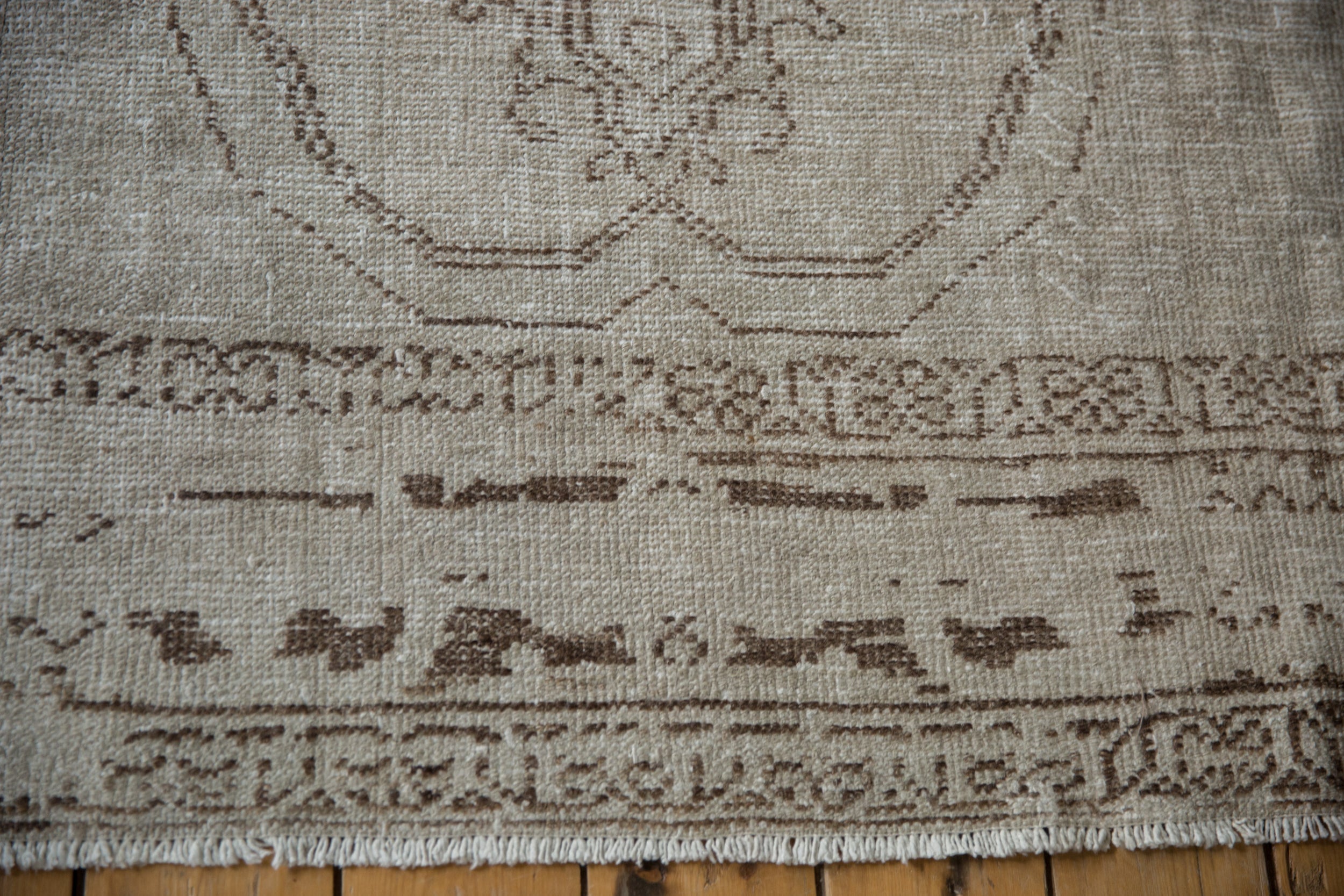 8.5x11.5 Vintage Distressed Oushak Carpet