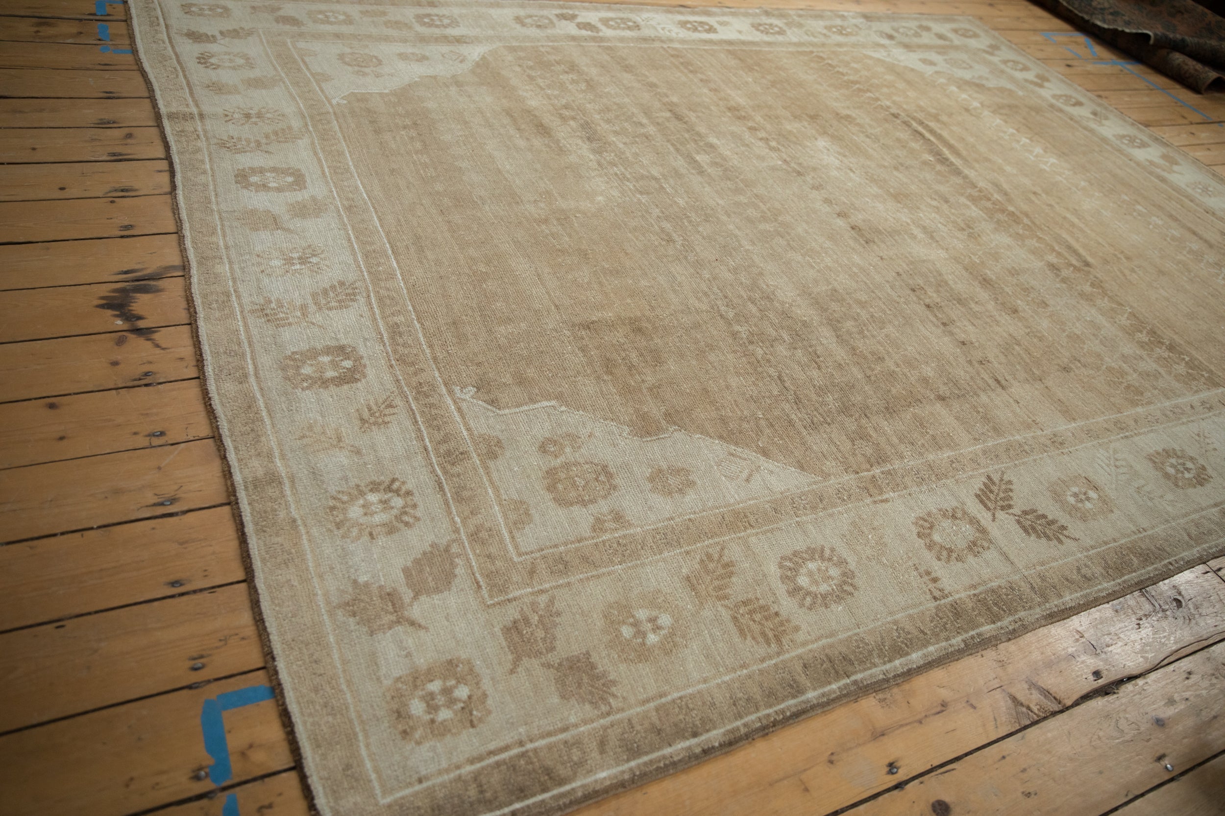 8x10.5 Vintage Distressed Kars Carpet