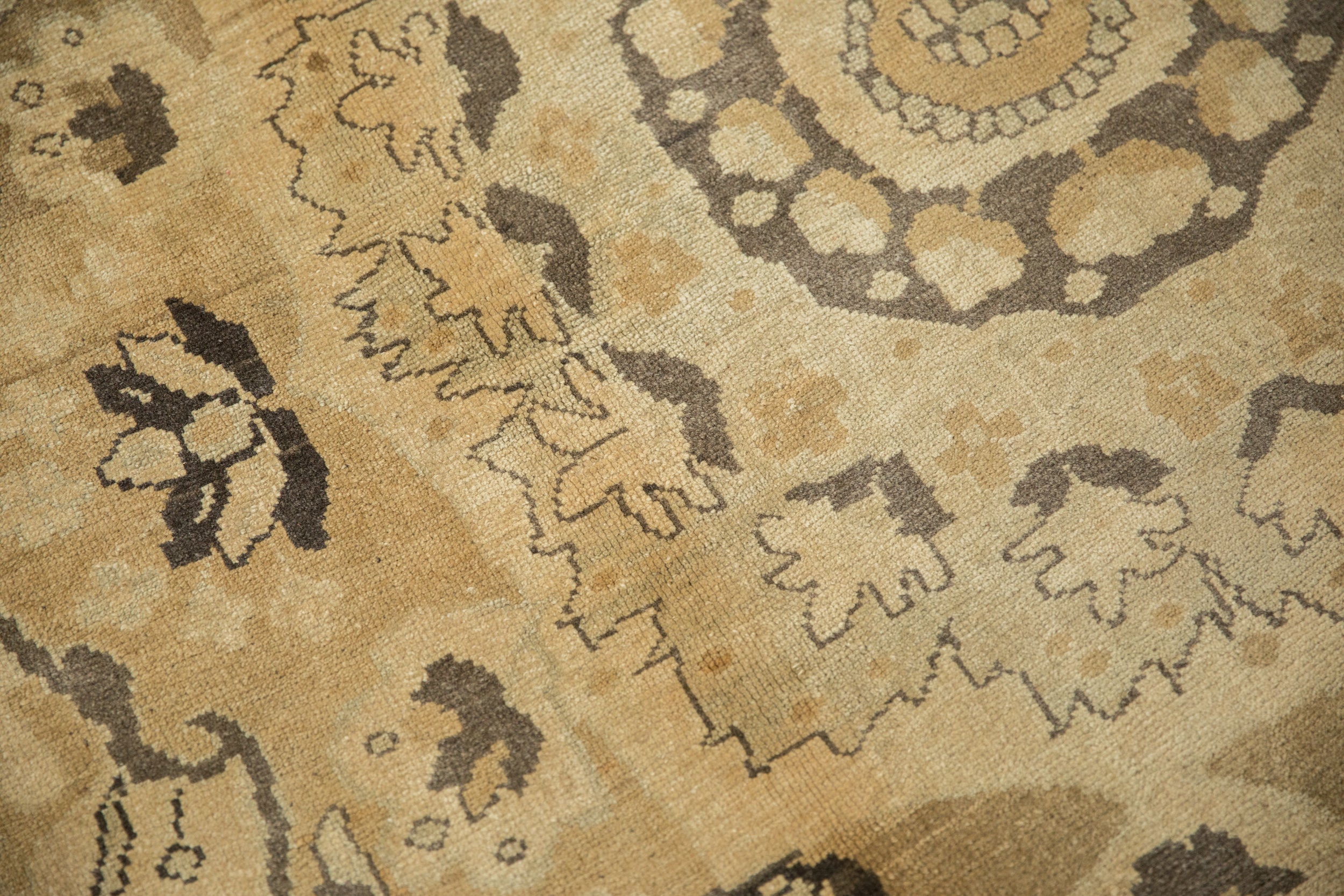 7x11.5 Vintage Distressed Kars Carpet