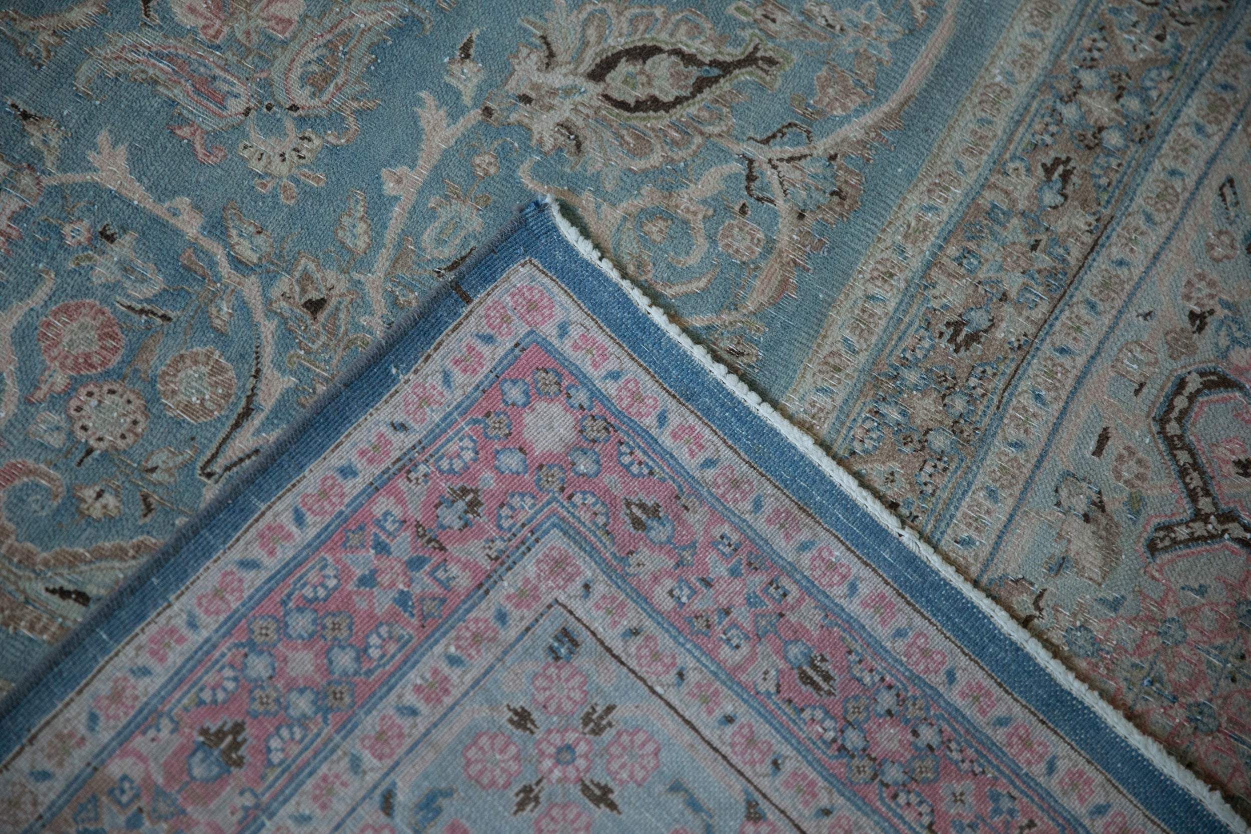 10x16.5 Vintage Distressed Meshed Carpet