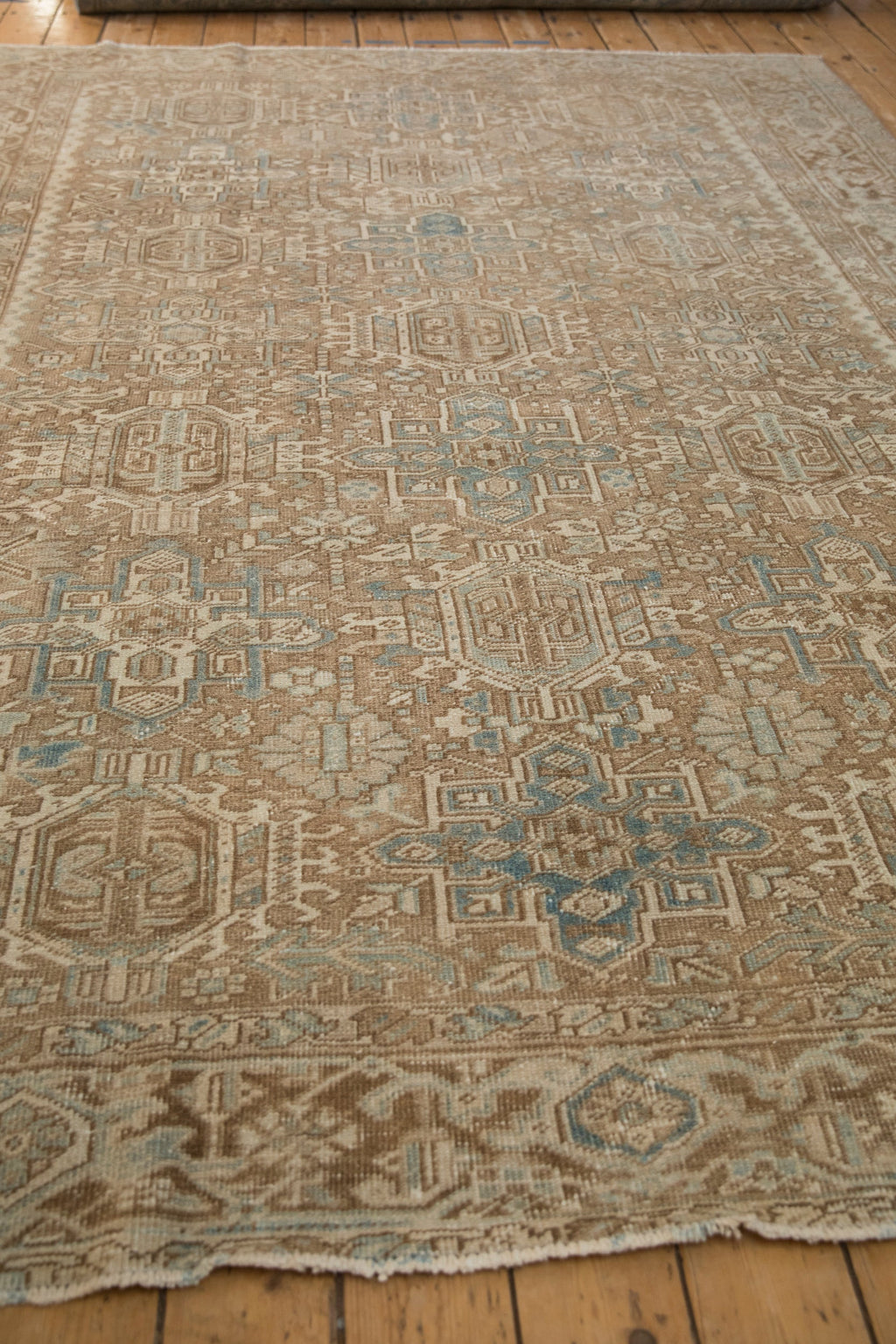 7.5x10 Vintage Distressed Heriz Carpet