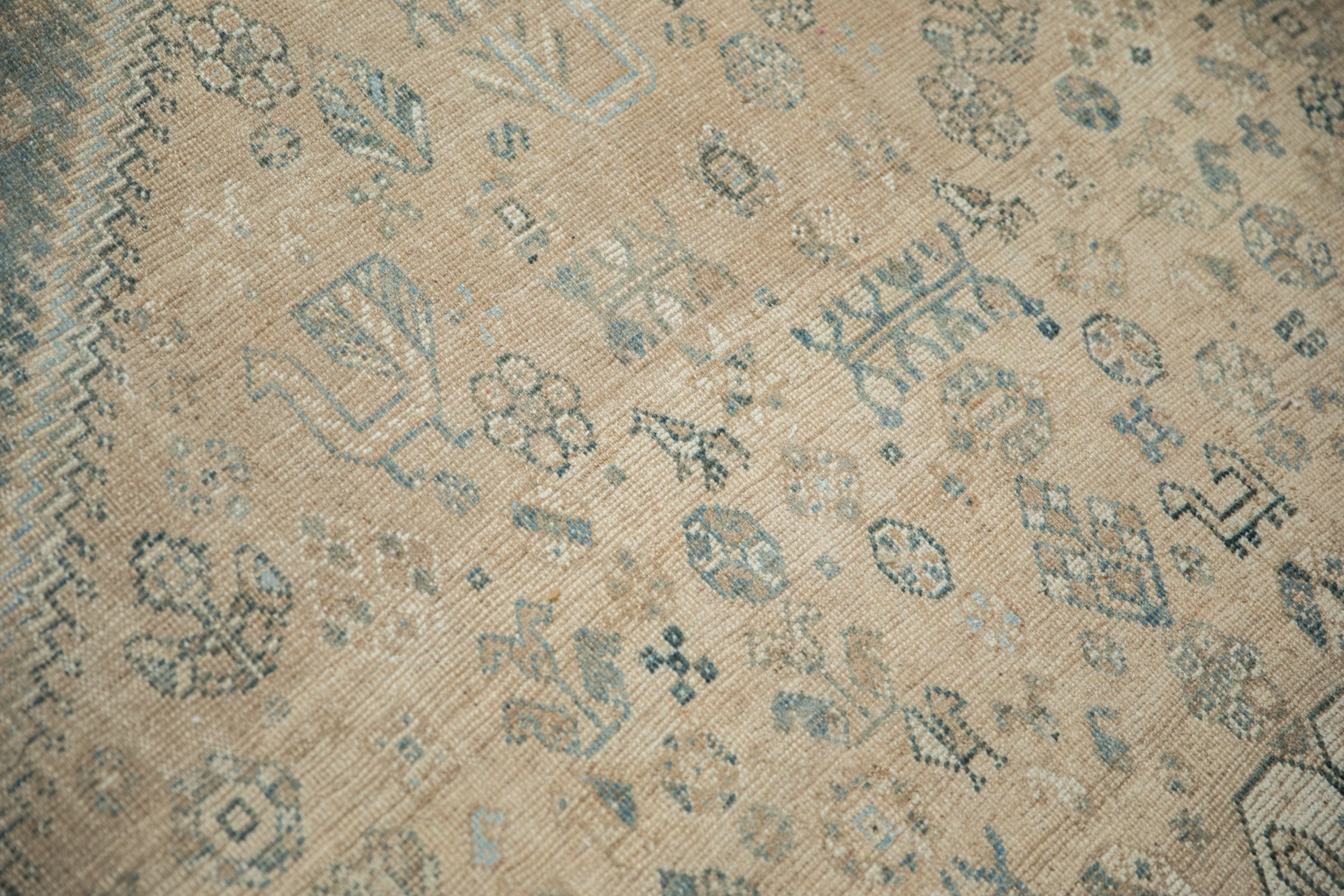 7x10 Vintage Distressed Qashqai Carpet