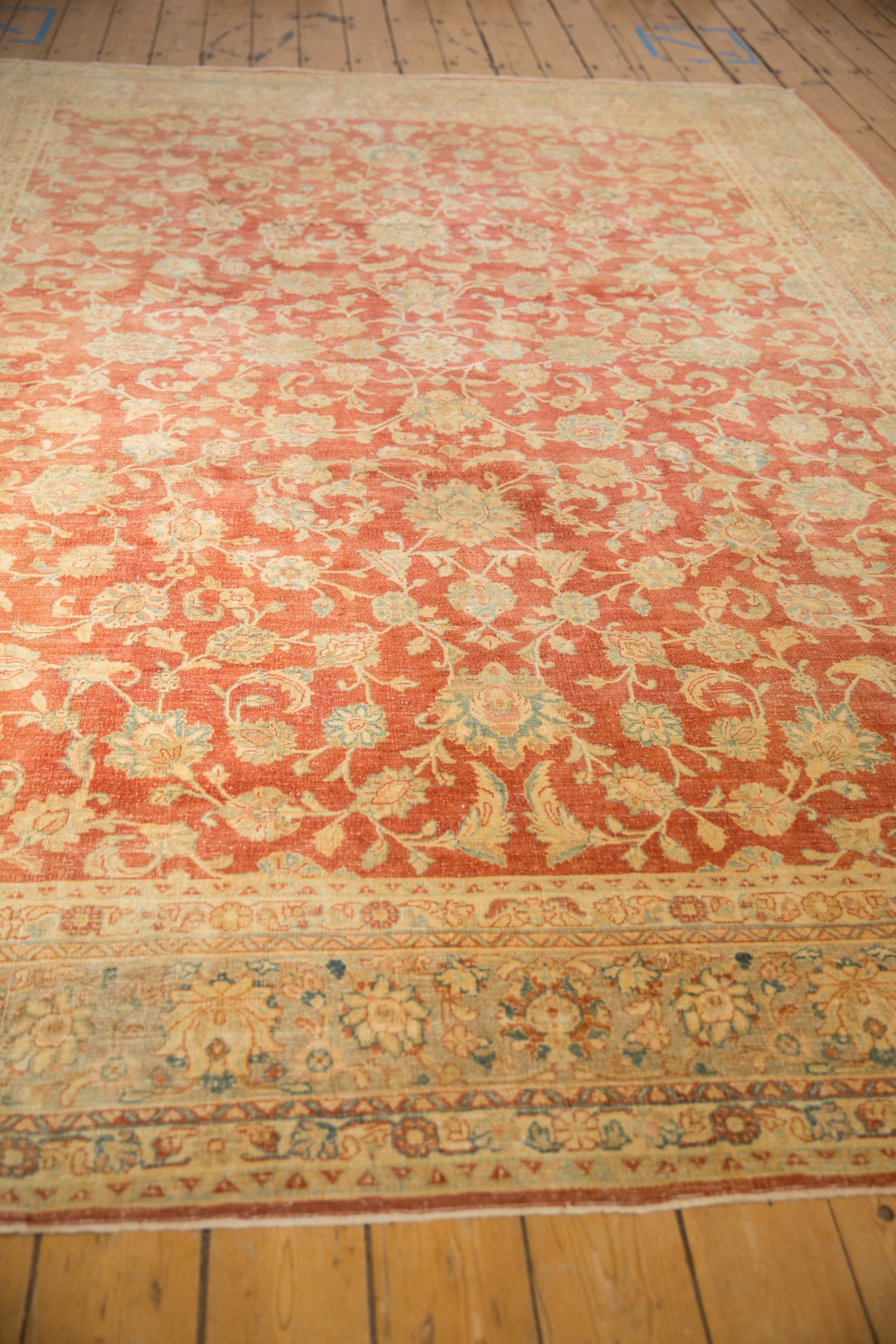 8x11 Vintage Distressed Kashan Carpet