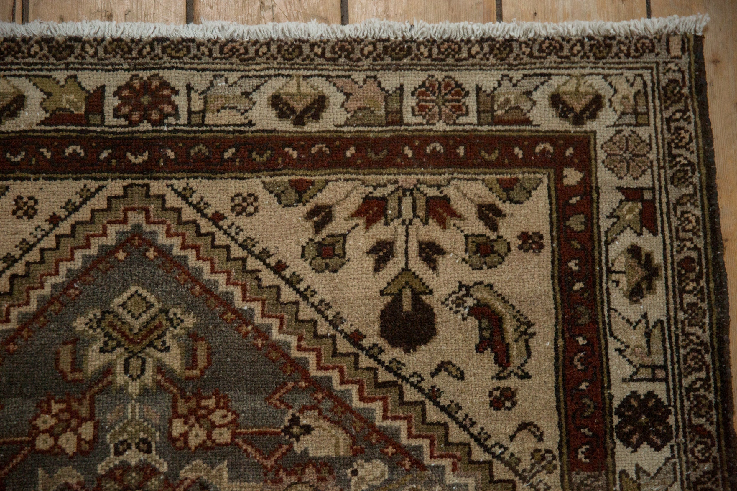 3.5x5.5 Vintage Distressed Hamadan Rug