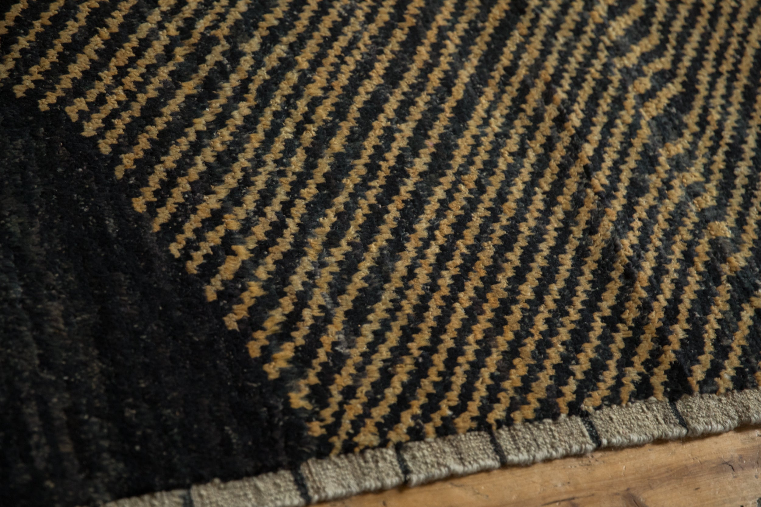 7x9.5 Afghani Moroccan Design Carpet