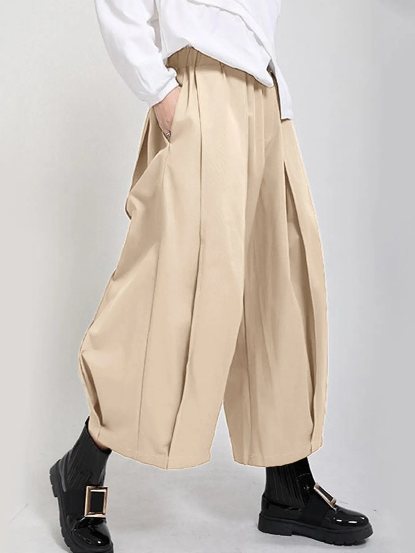 Plus Size Wide Leg Pleated Detail Cropped Pants
